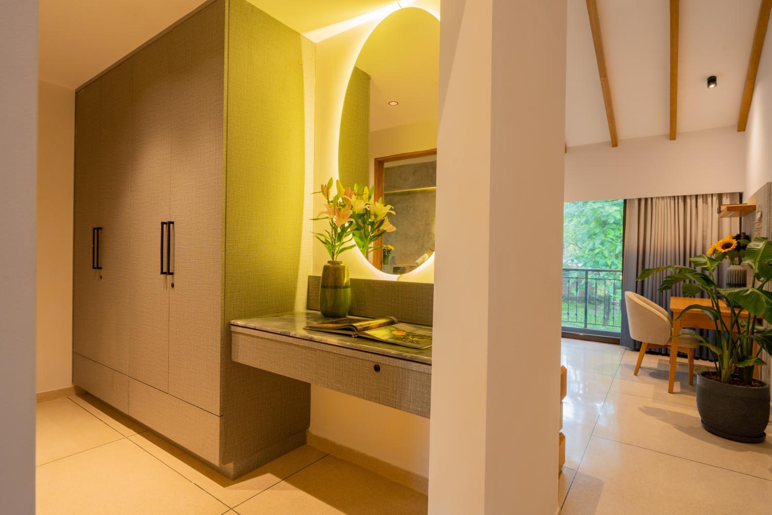 ELIVAAS 4 BHK with Pvt pool - Amado Villa Shai view 3