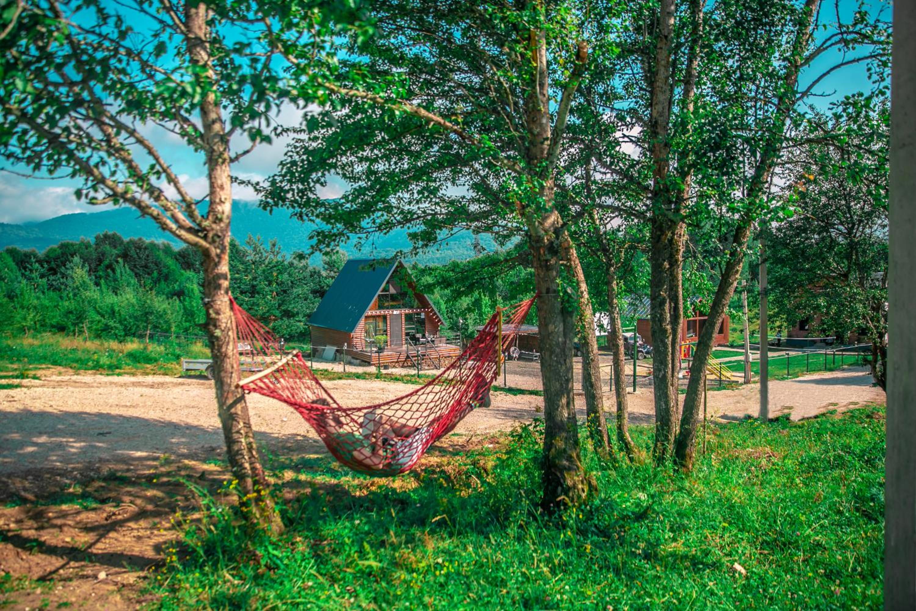 Shaori Lake Cottages