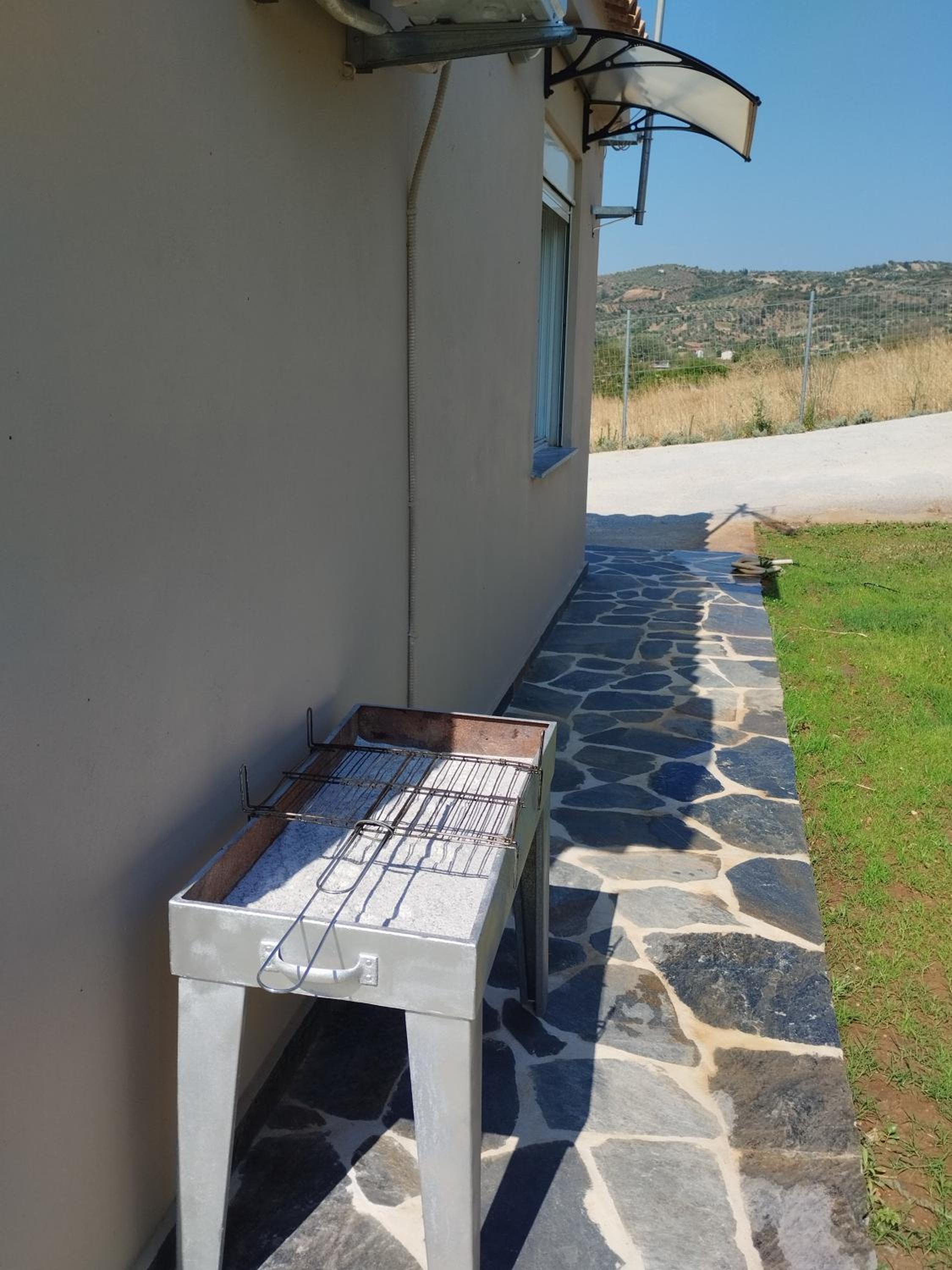 Reniza House