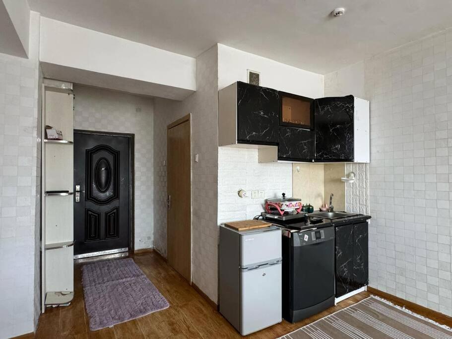 Cozy flat near Central Railway view 2