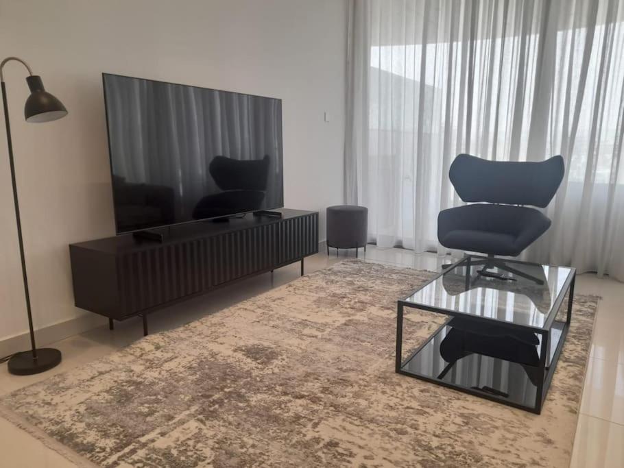 360 Building - City View 2 Bedroom Residence