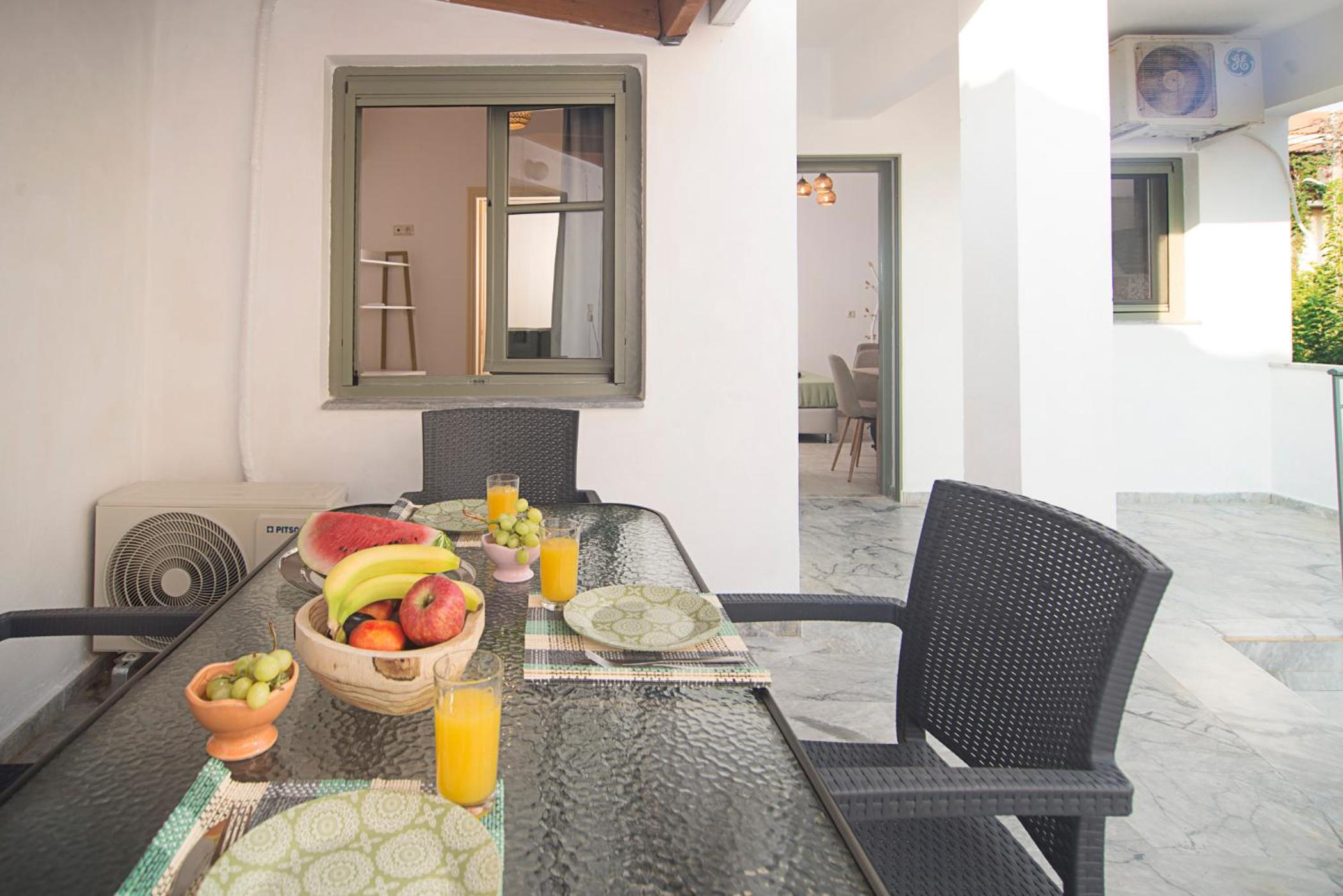 Kastoras Apartments