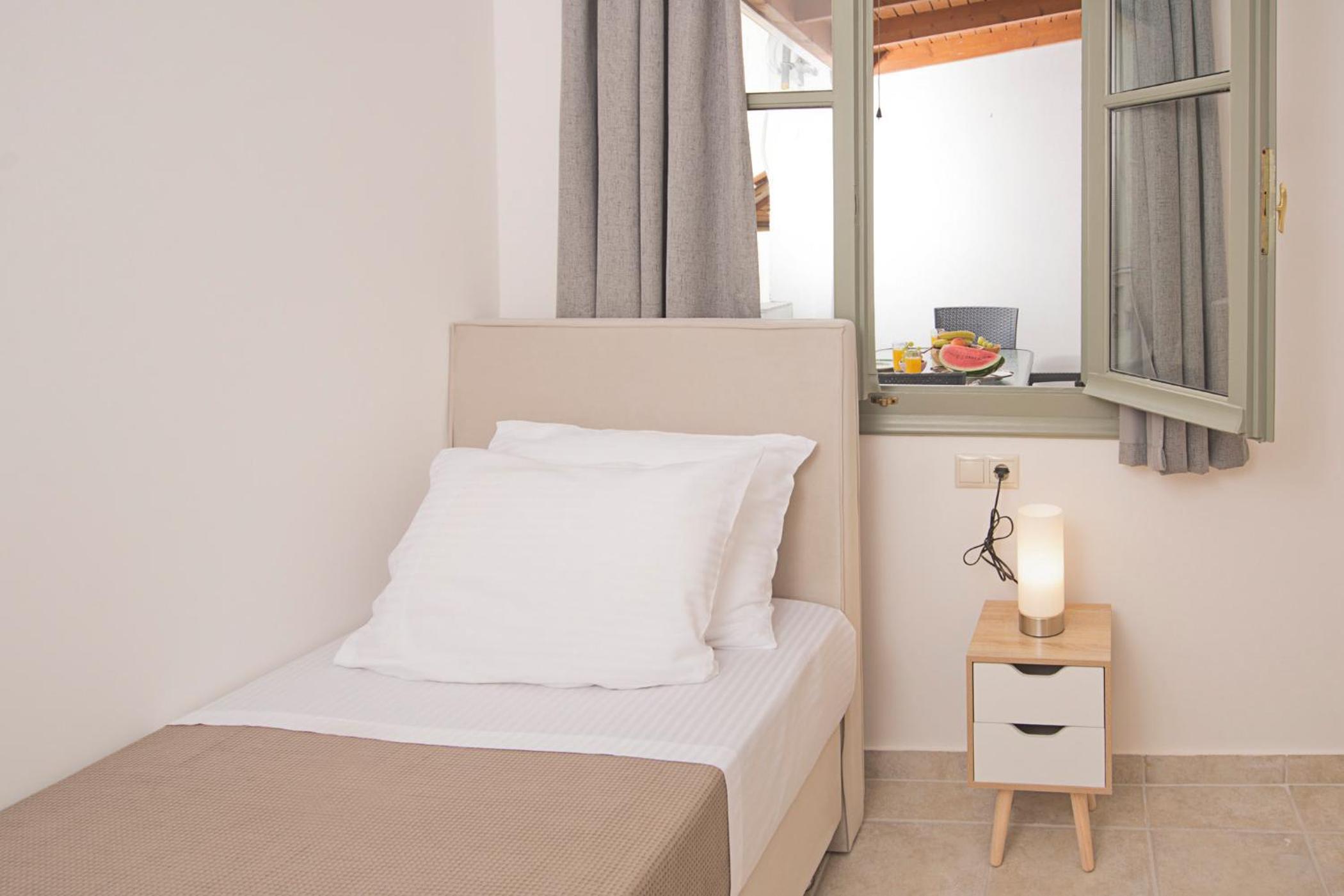 Kastoras Apartments