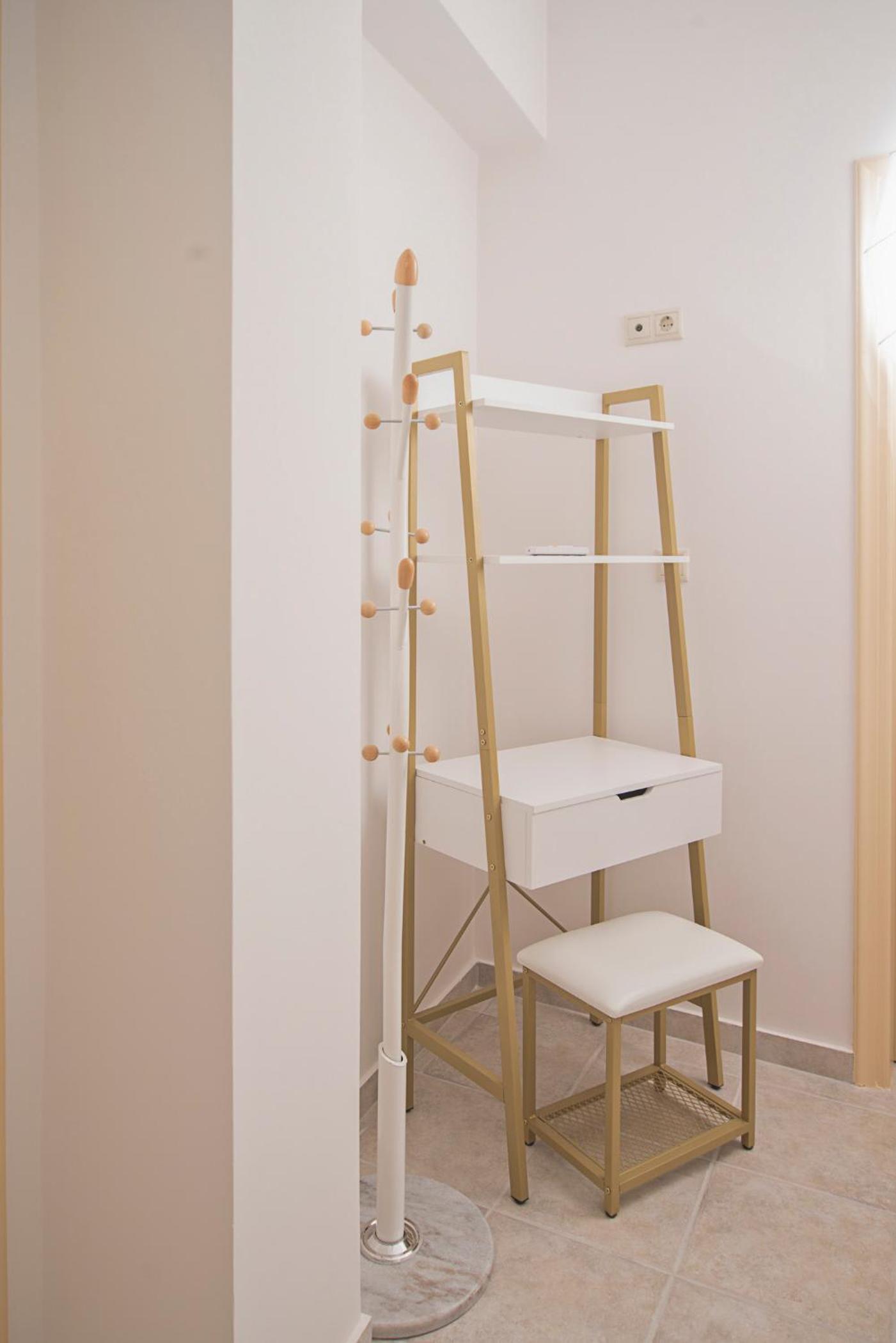 Kastoras Apartments