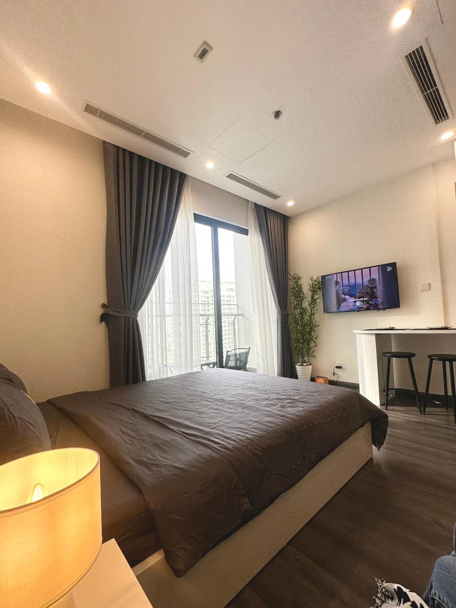 Homestay & Apartment Vinhomes Smart City Tây Mỗ - Lee 1 view 3