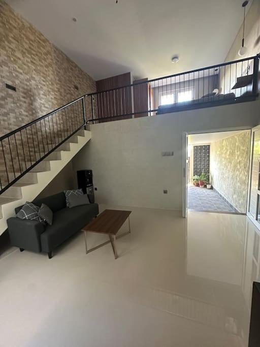 Entire Modern House with ricefield view and private garage view 2
