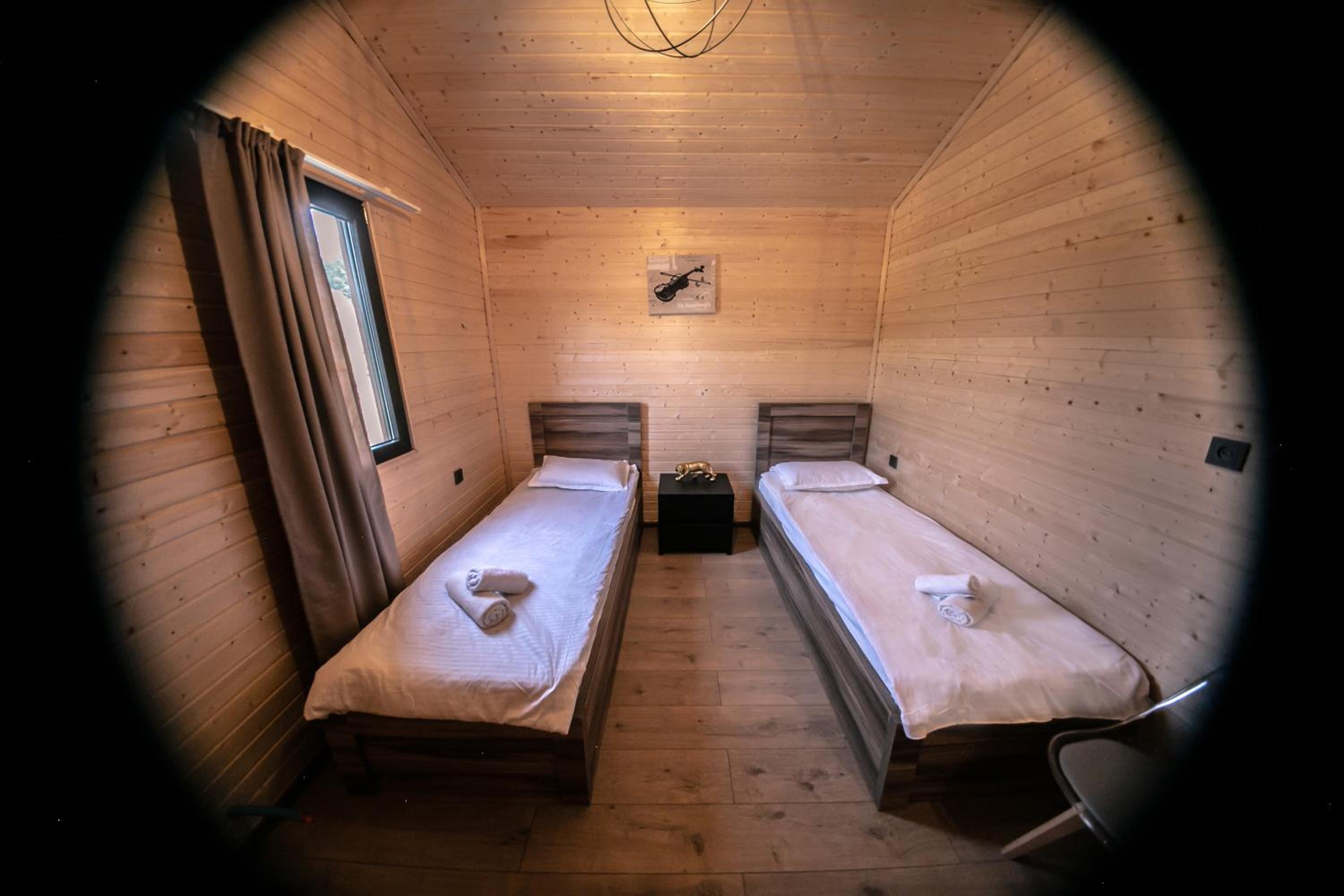 Shaori Lake Cottages