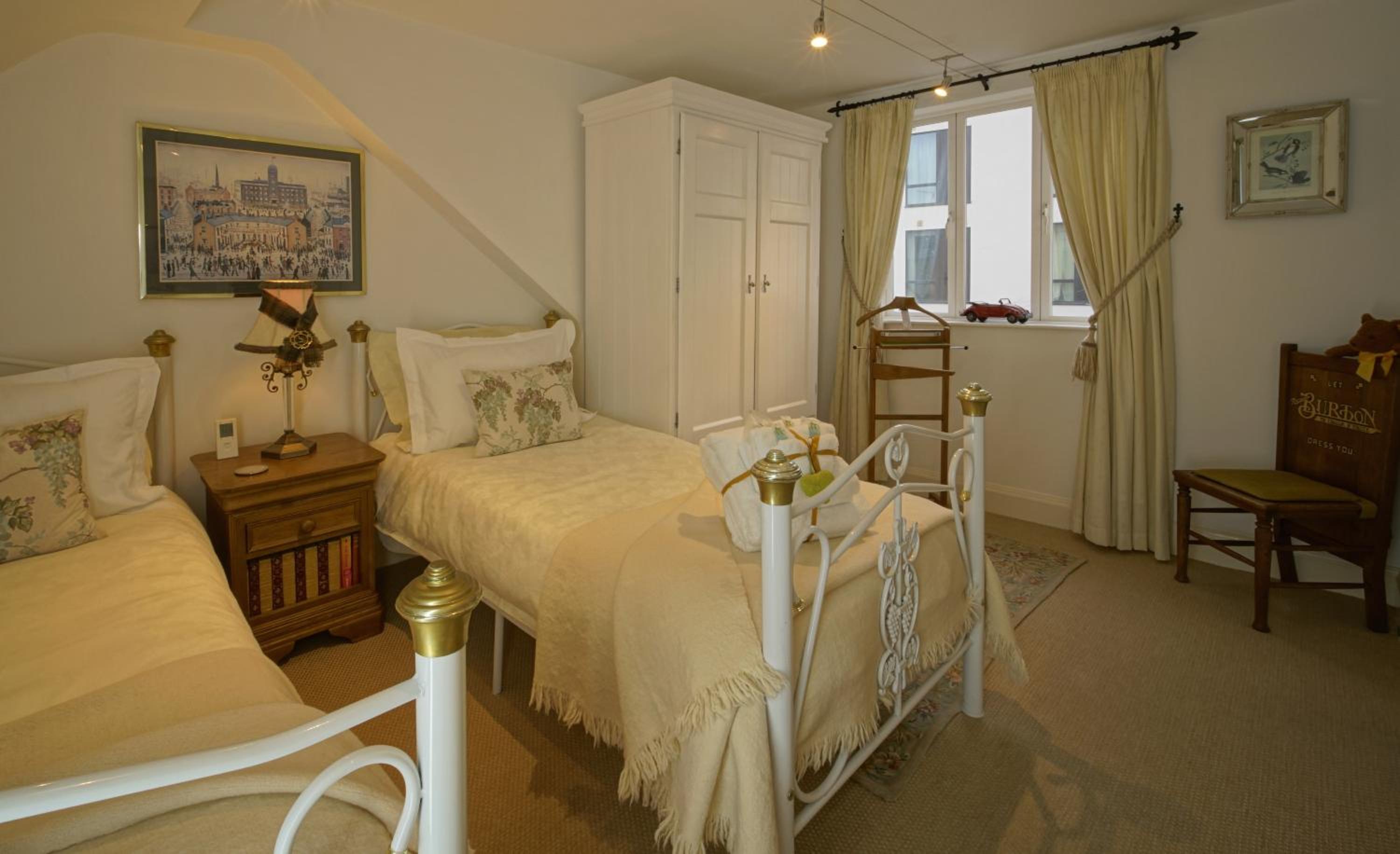 Douglas Cottage