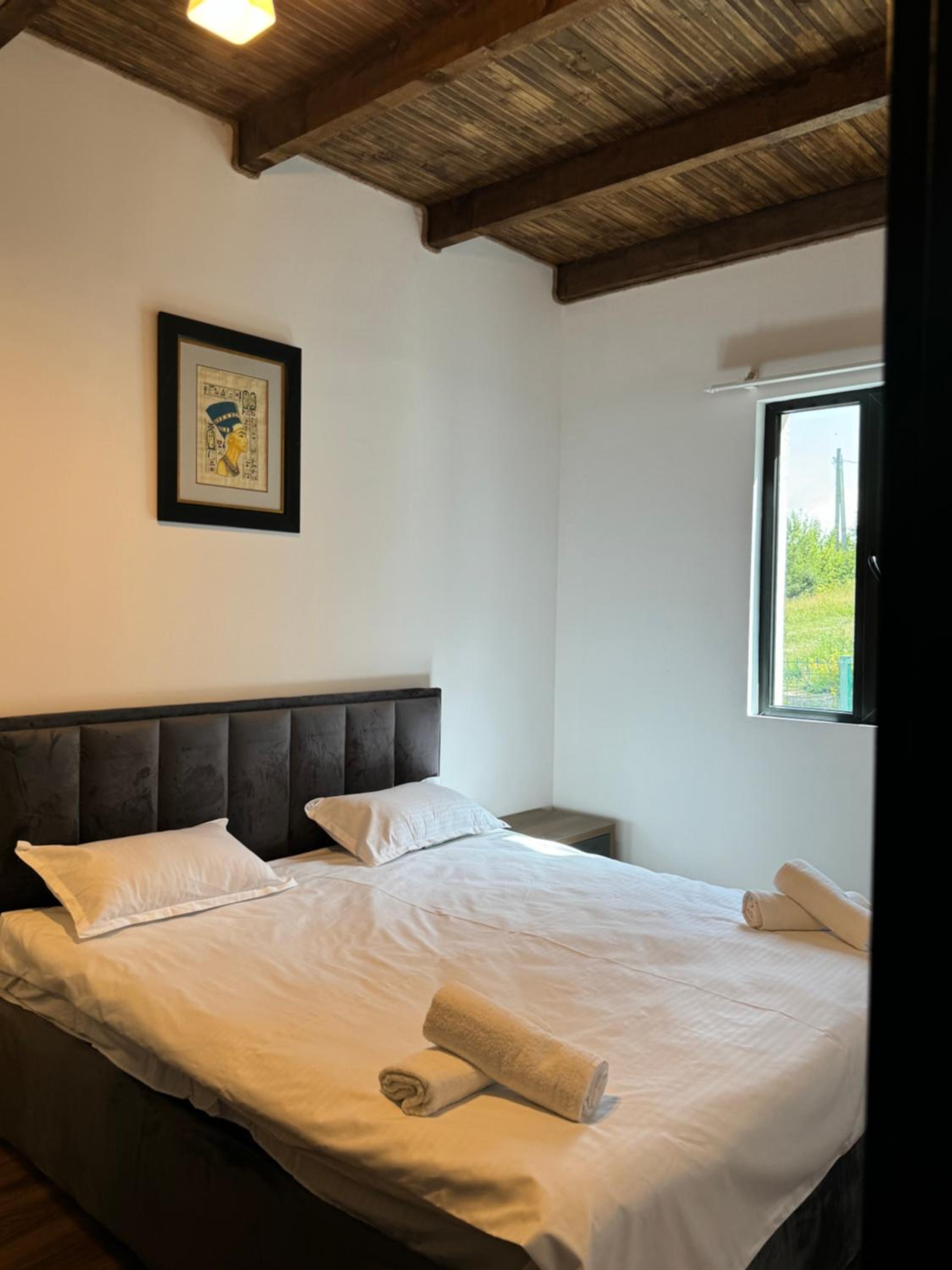 Shaori Lake Cottages