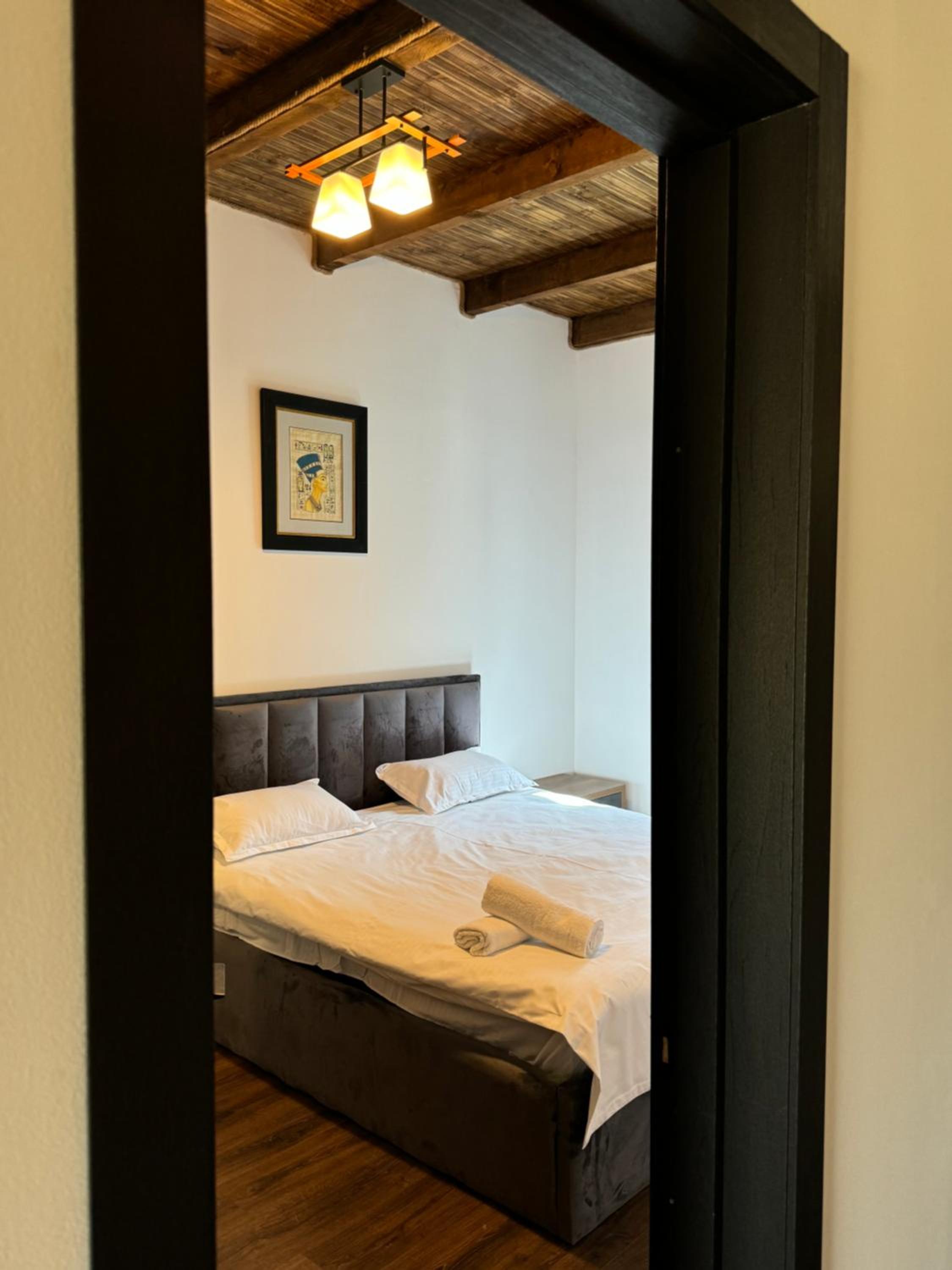 Shaori Lake Cottages