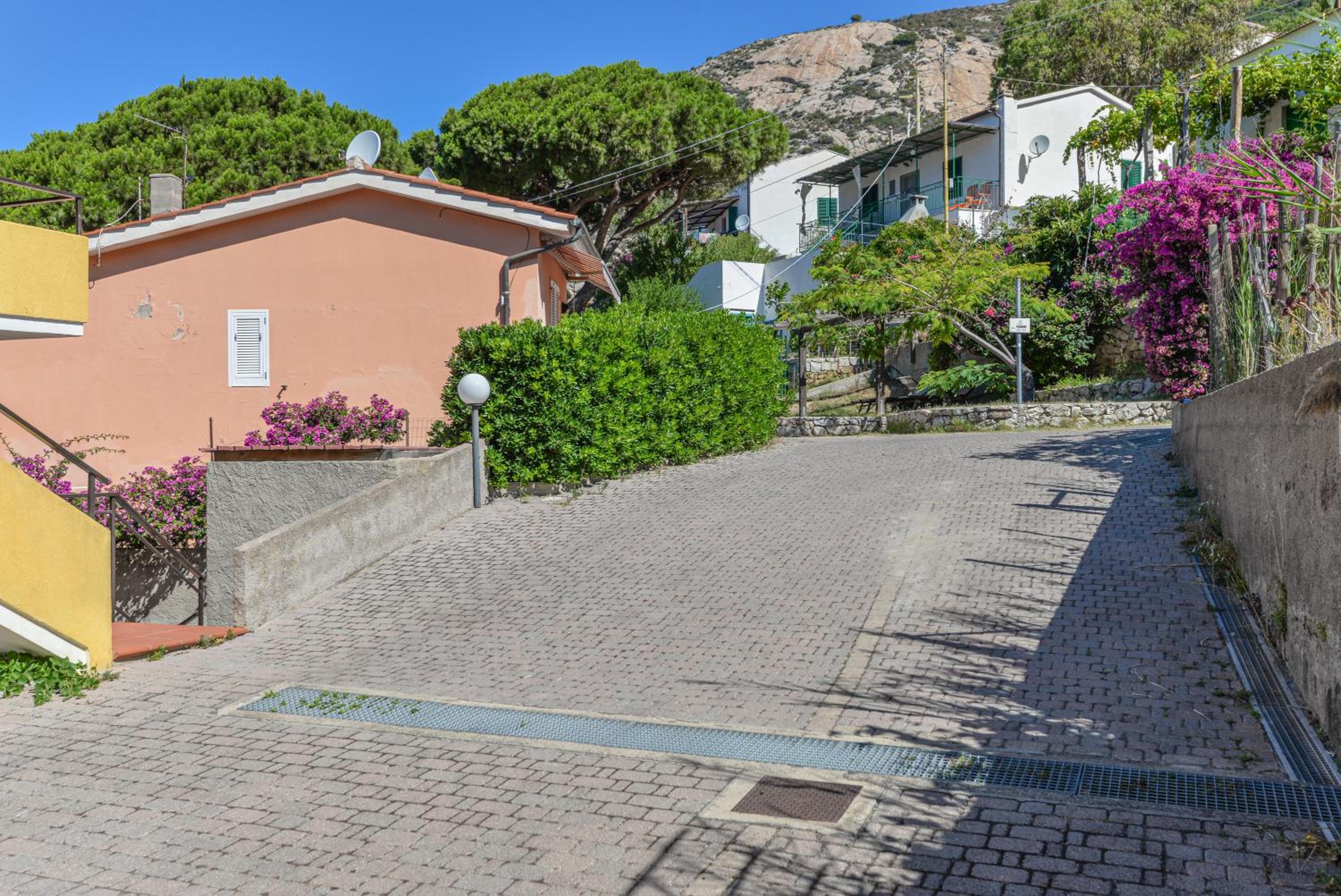 Appartamento con vista mare Chiessi view 4