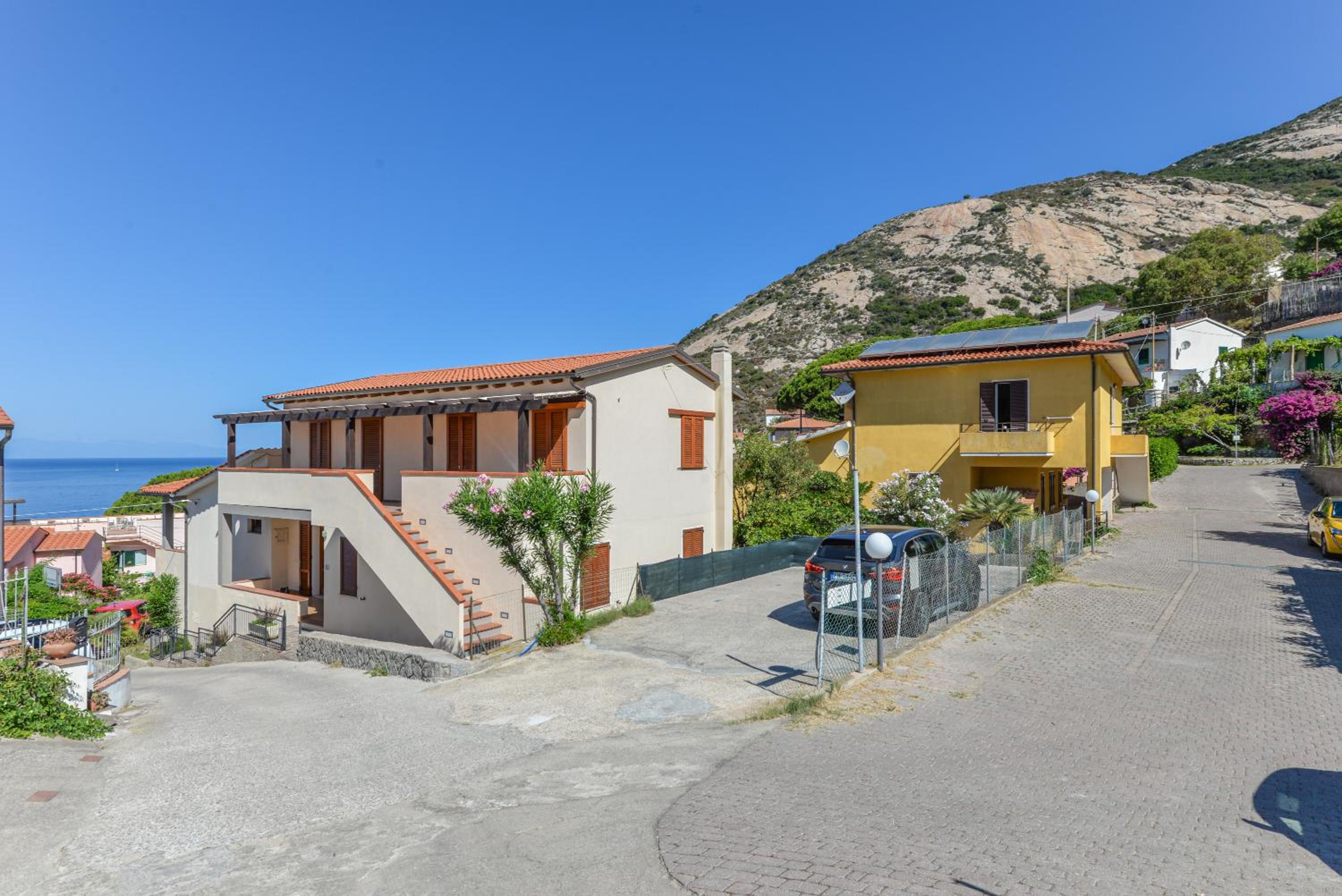 Appartamento con vista mare Chiessi view 5