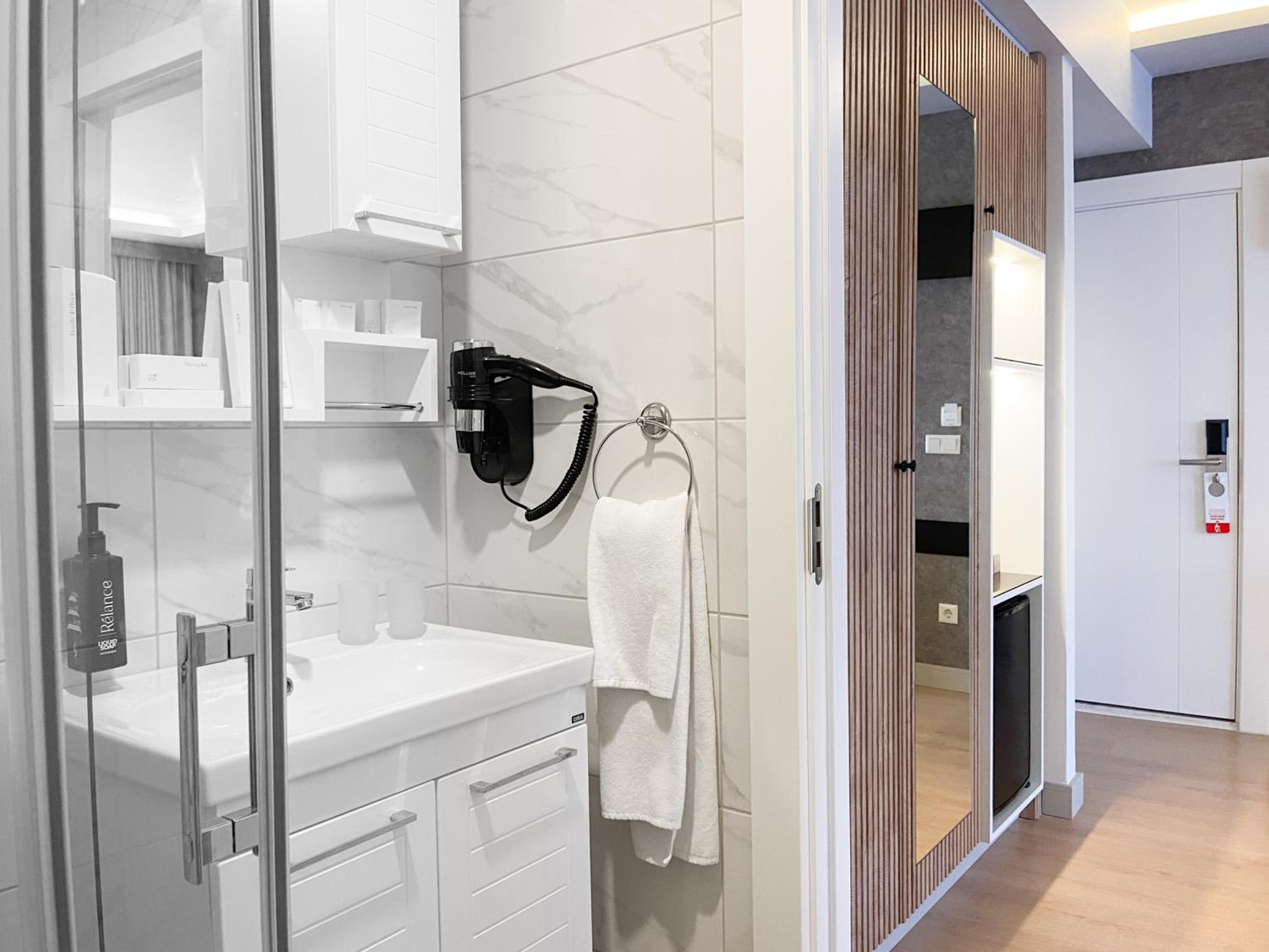 Dugi Hotel - Image 41