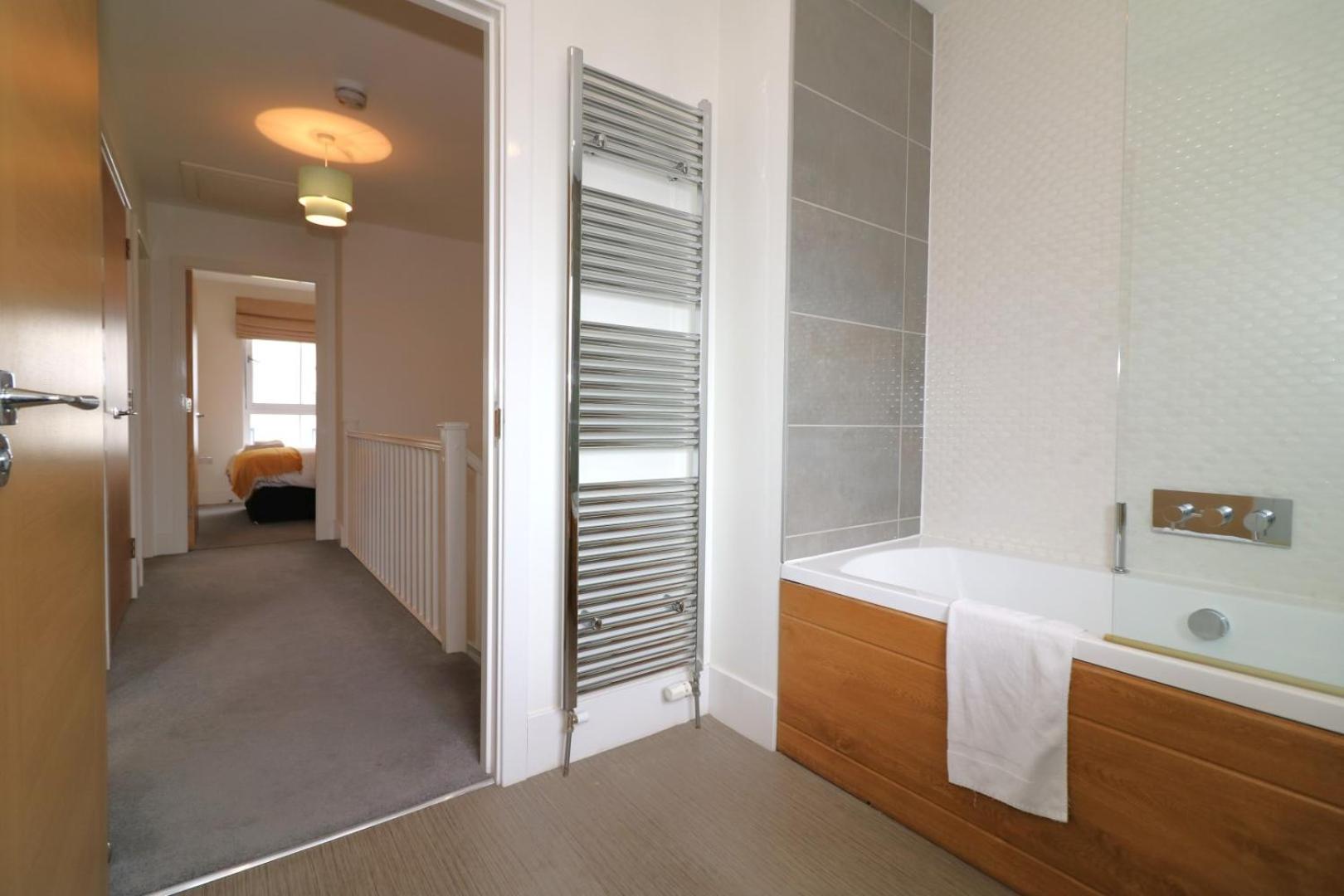 Signature - Oatlands House