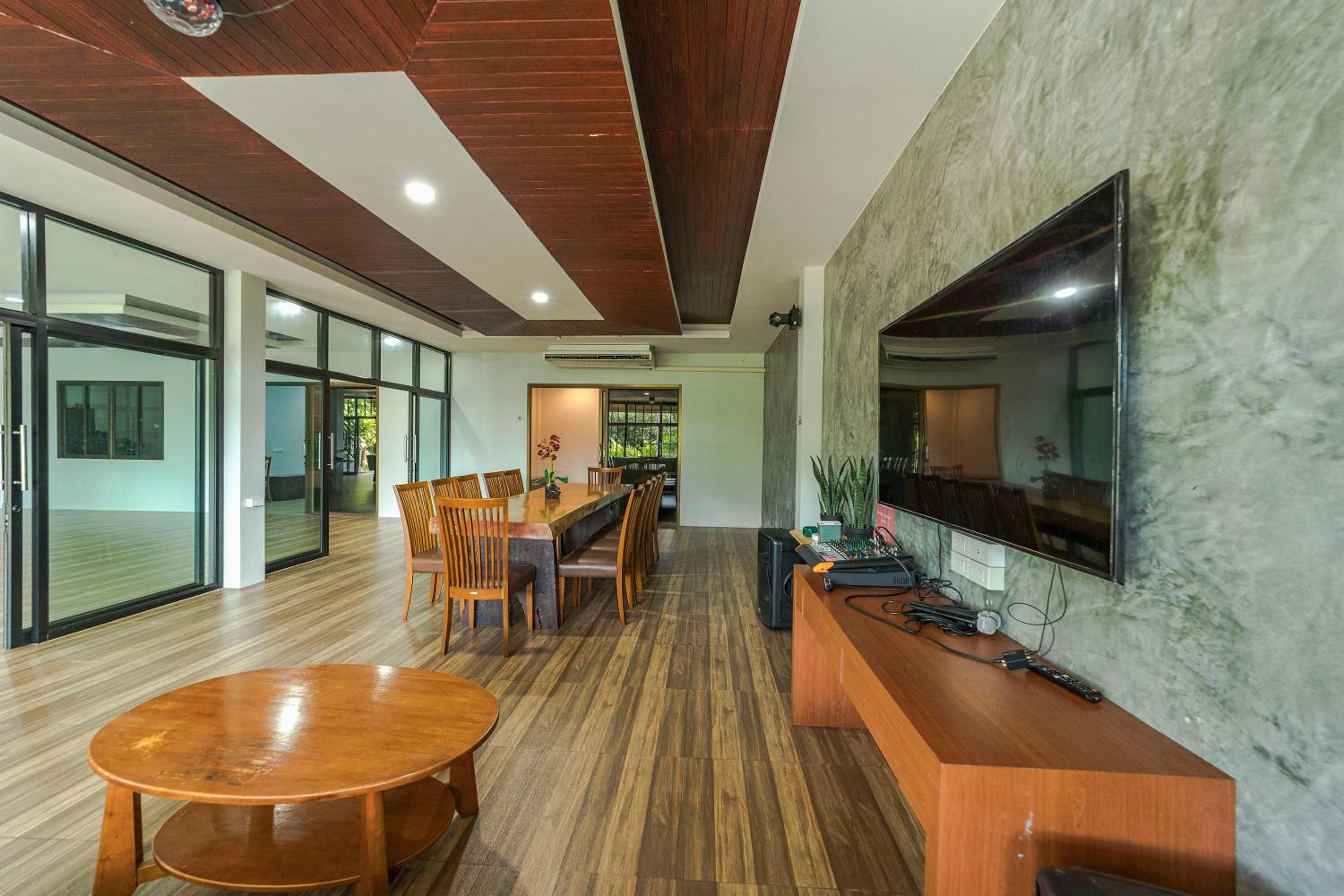 Aonang Oscar Pool Villas - Free Shuttle to Aonang Beach -shared pool - private pool