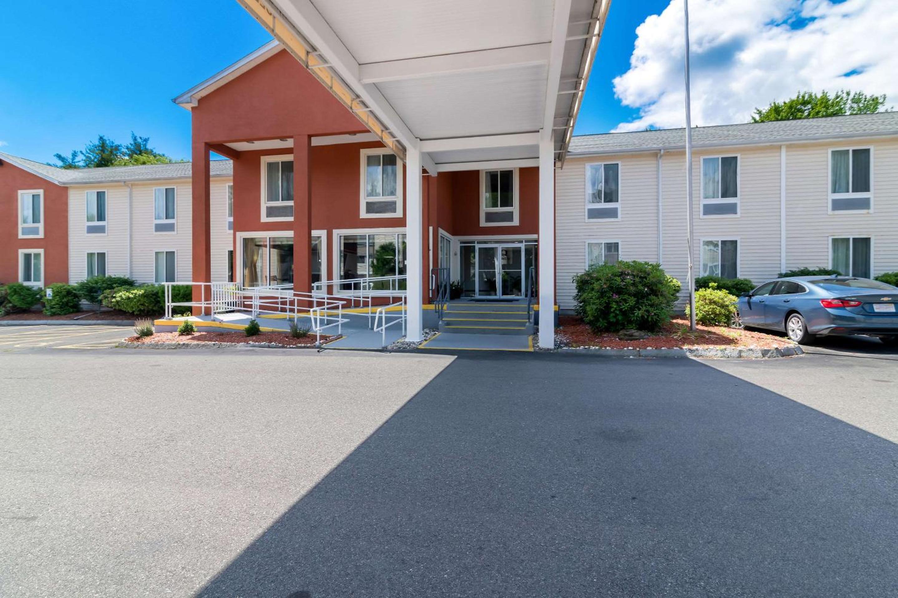 Quality Inn Merrimack - Nashua view 3