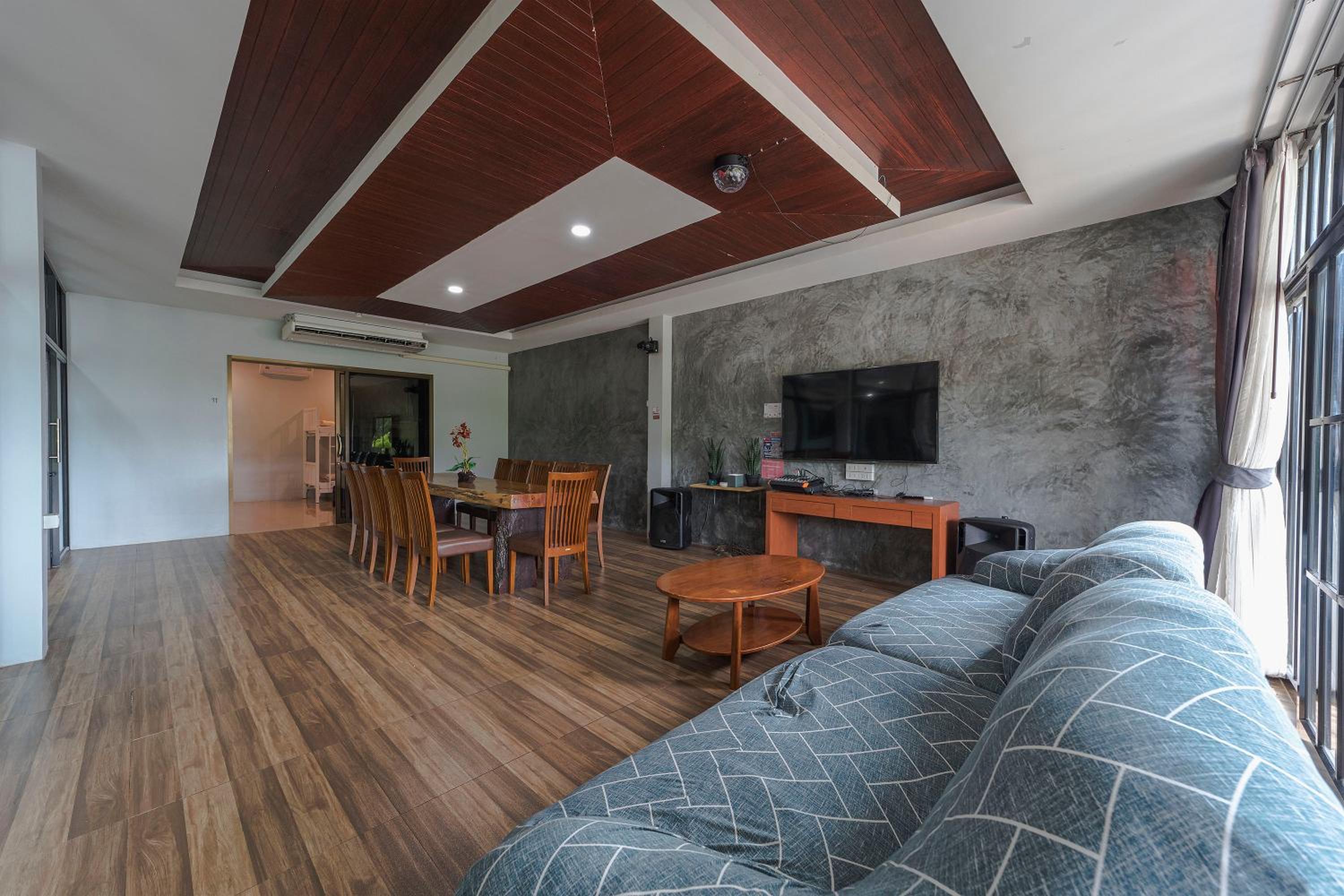 Aonang Oscar Pool Villas - Free Shuttle to Aonang Beach -shared pool - private pool