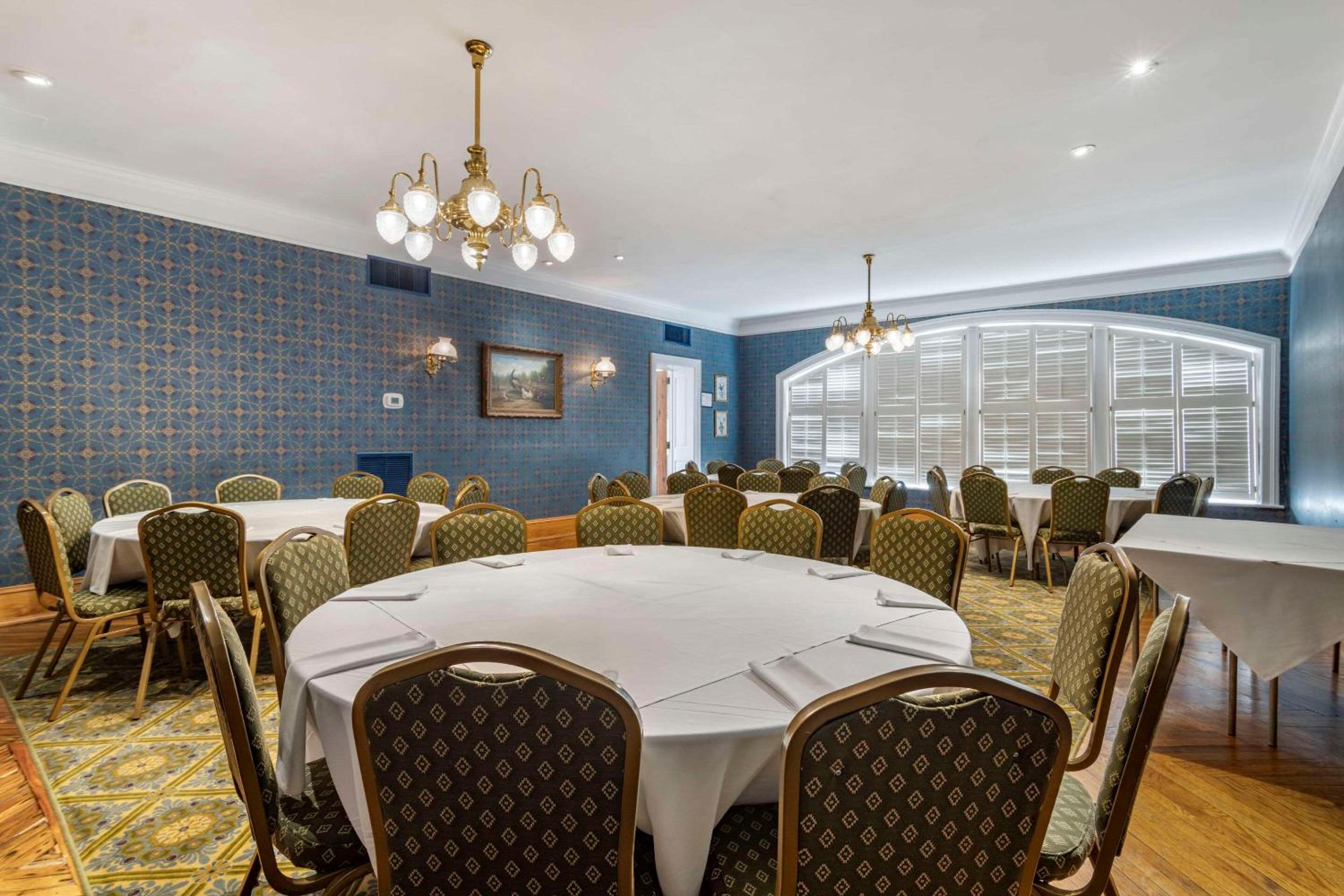 Americus Vacations - Windsor Hotel, Ascend Hotel Collection - Property Image 2