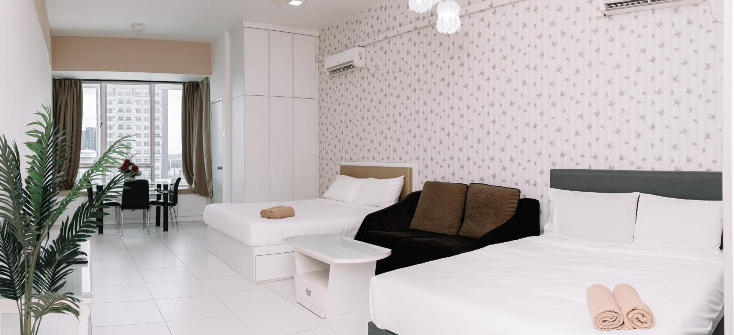 Mount austin#akademik suites#austin center