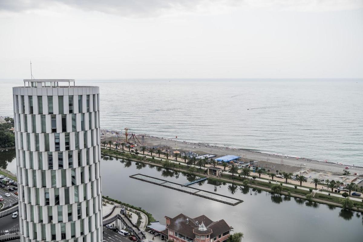 Cozy Studio with Sea View in Batumi - By Wehost view 5