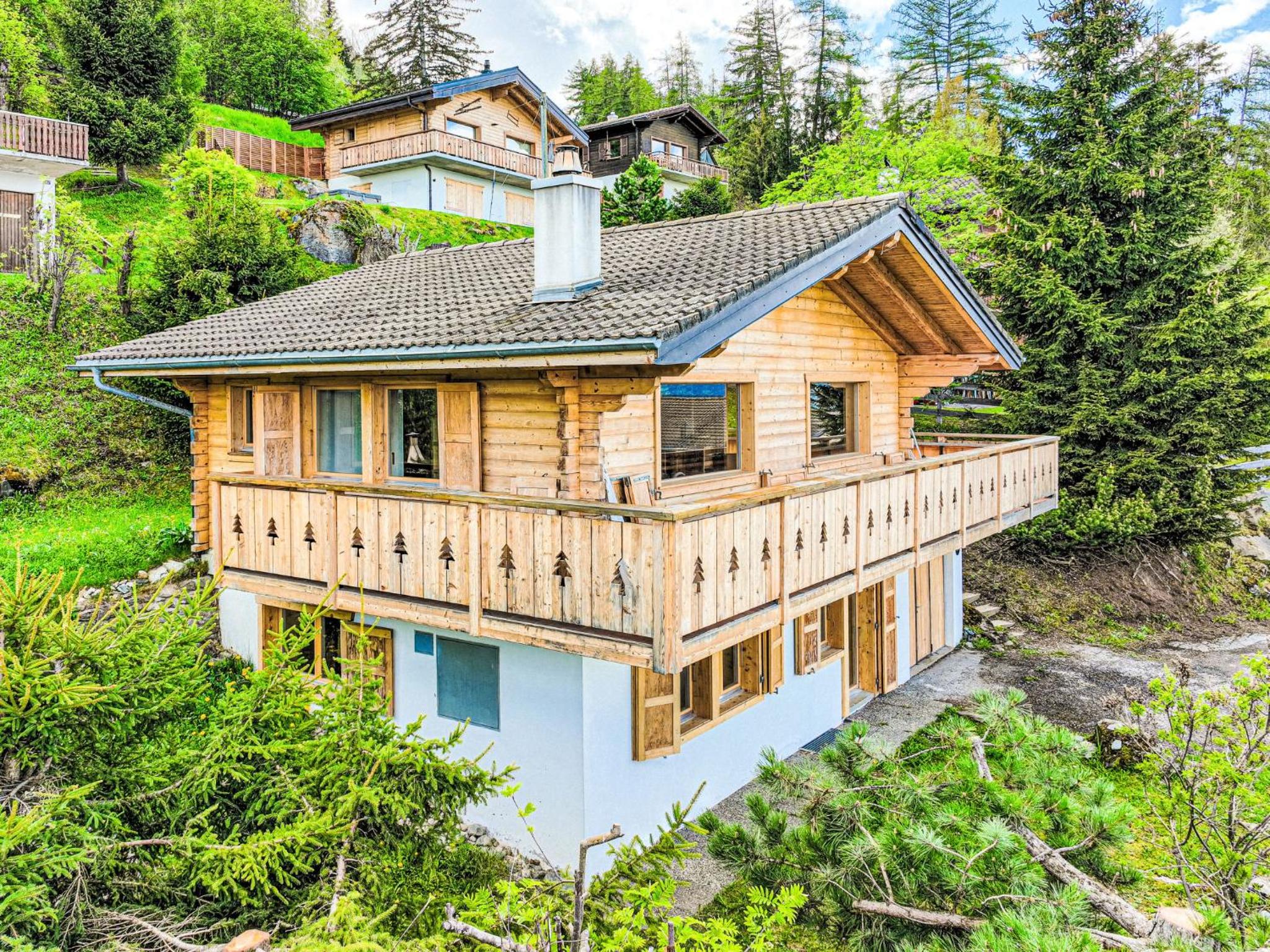 Chalet Le Loup- le Renard et la Belette by Interhome