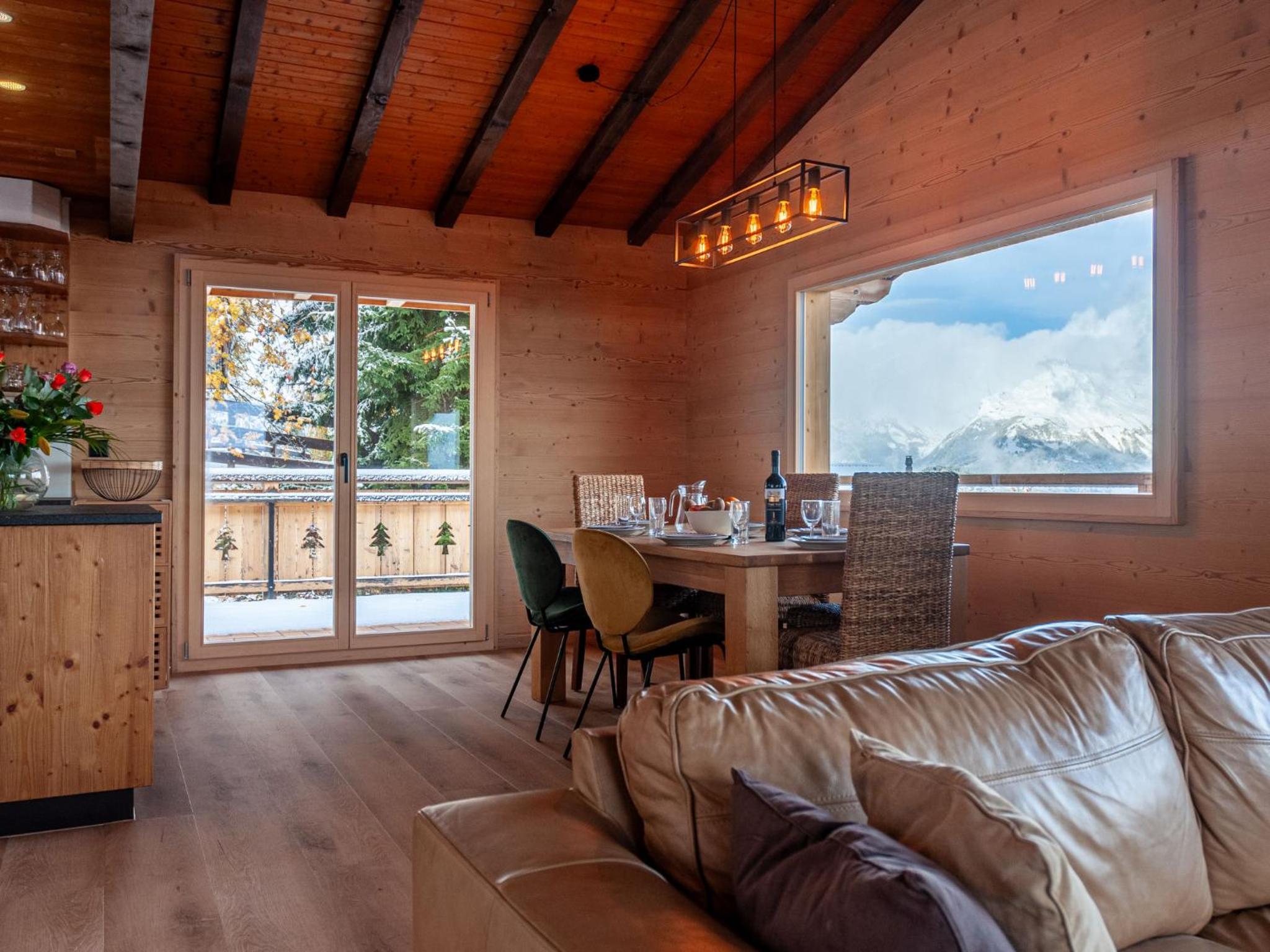 Chalet Le Loup- le Renard et la Belette by Interhome