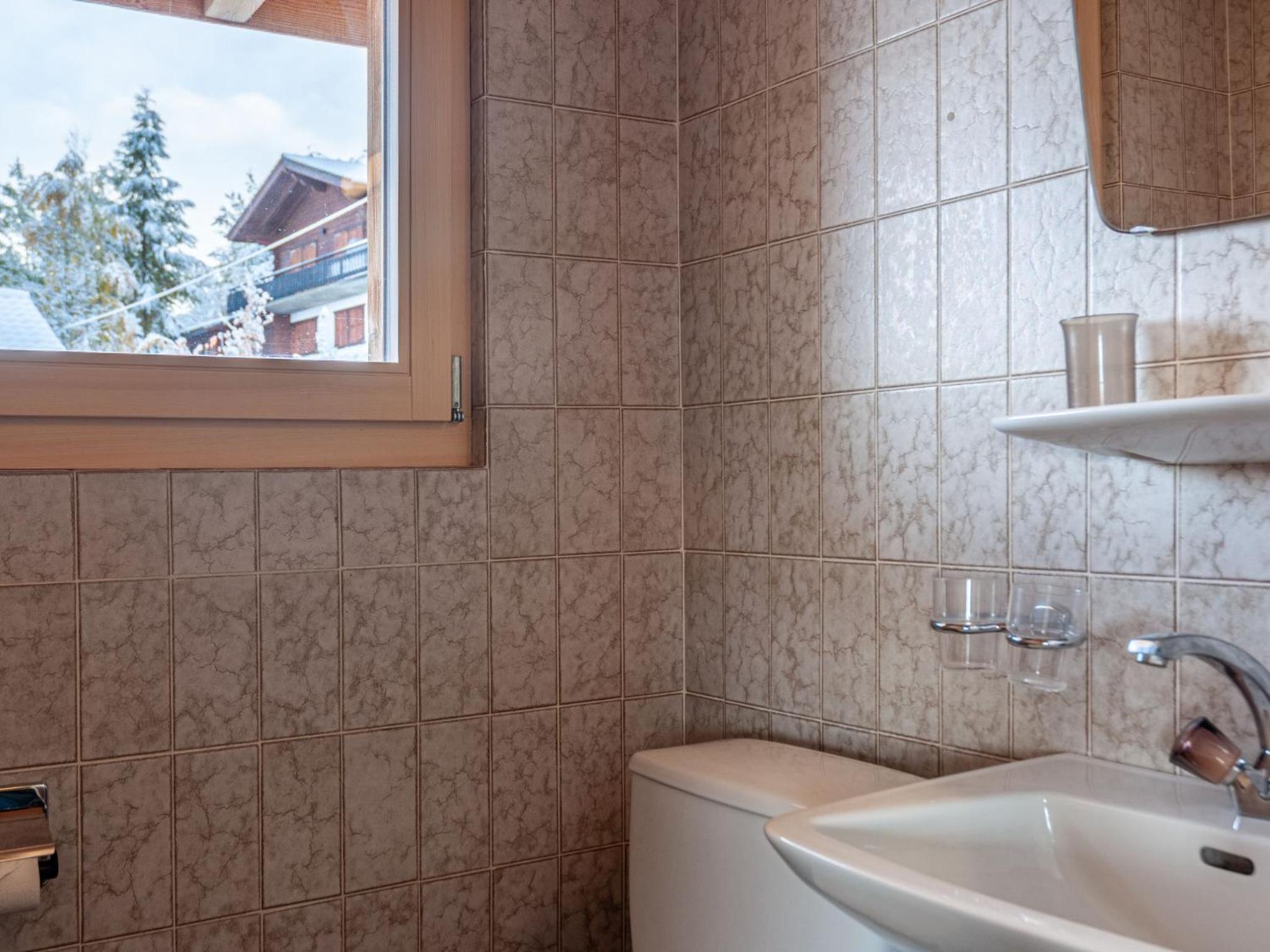 Chalet Le Loup- le Renard et la Belette by Interhome