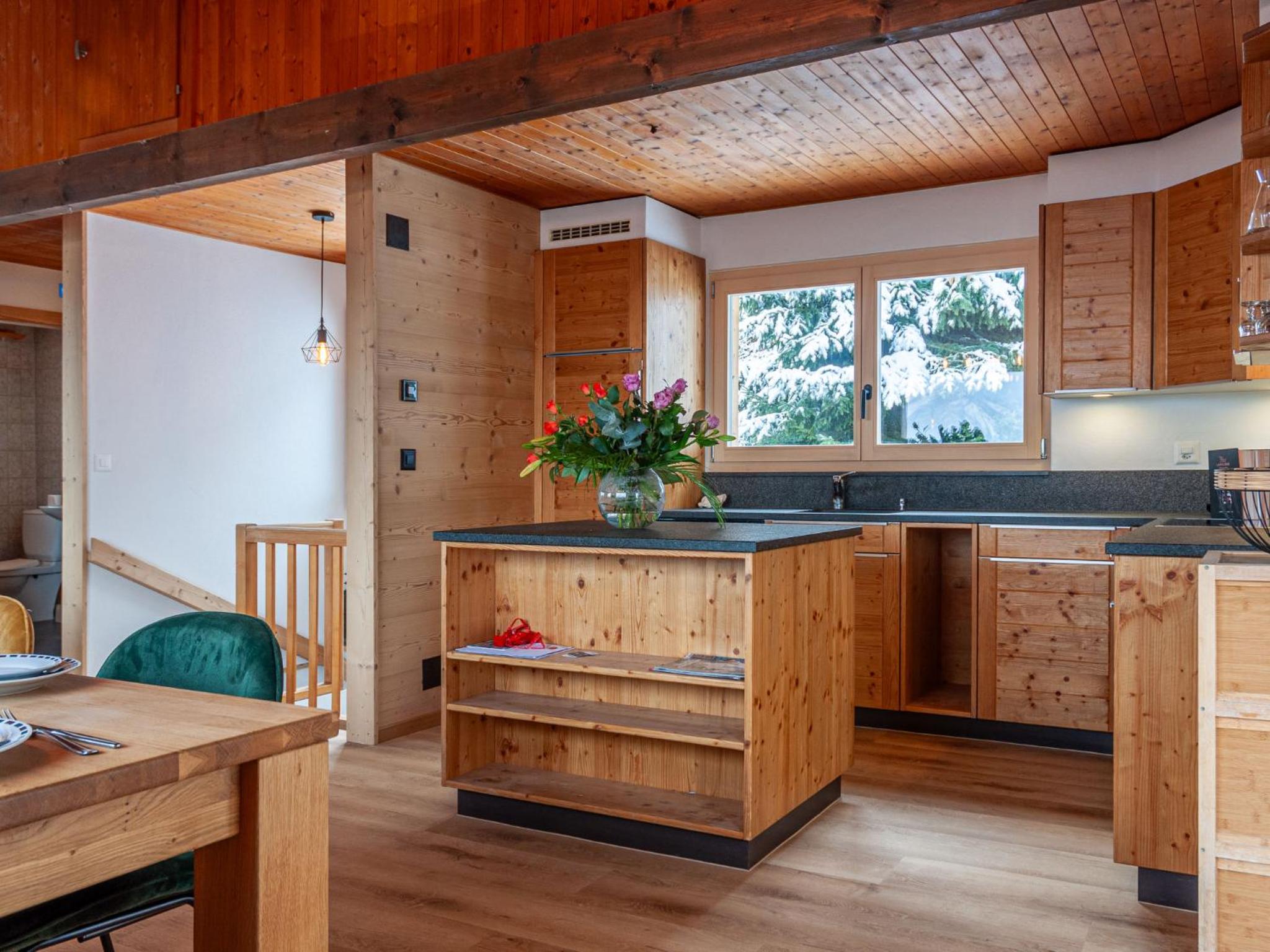 Chalet Le Loup- le Renard et la Belette by Interhome