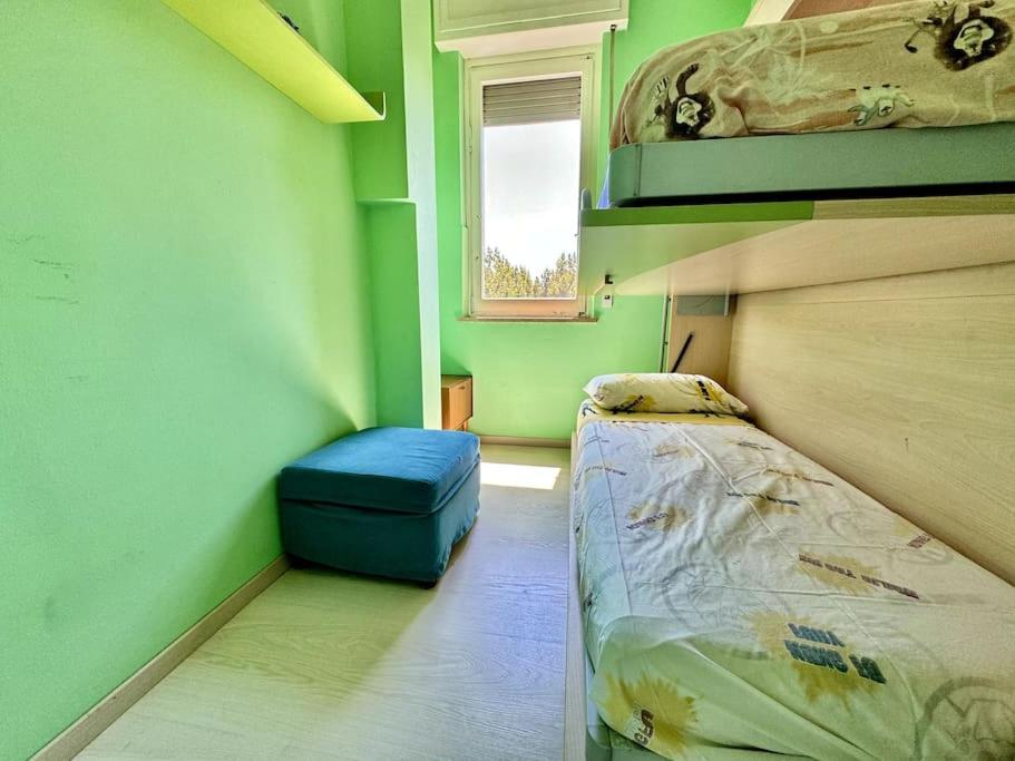 300 mt near the sea and the station exclusive apartment view 4