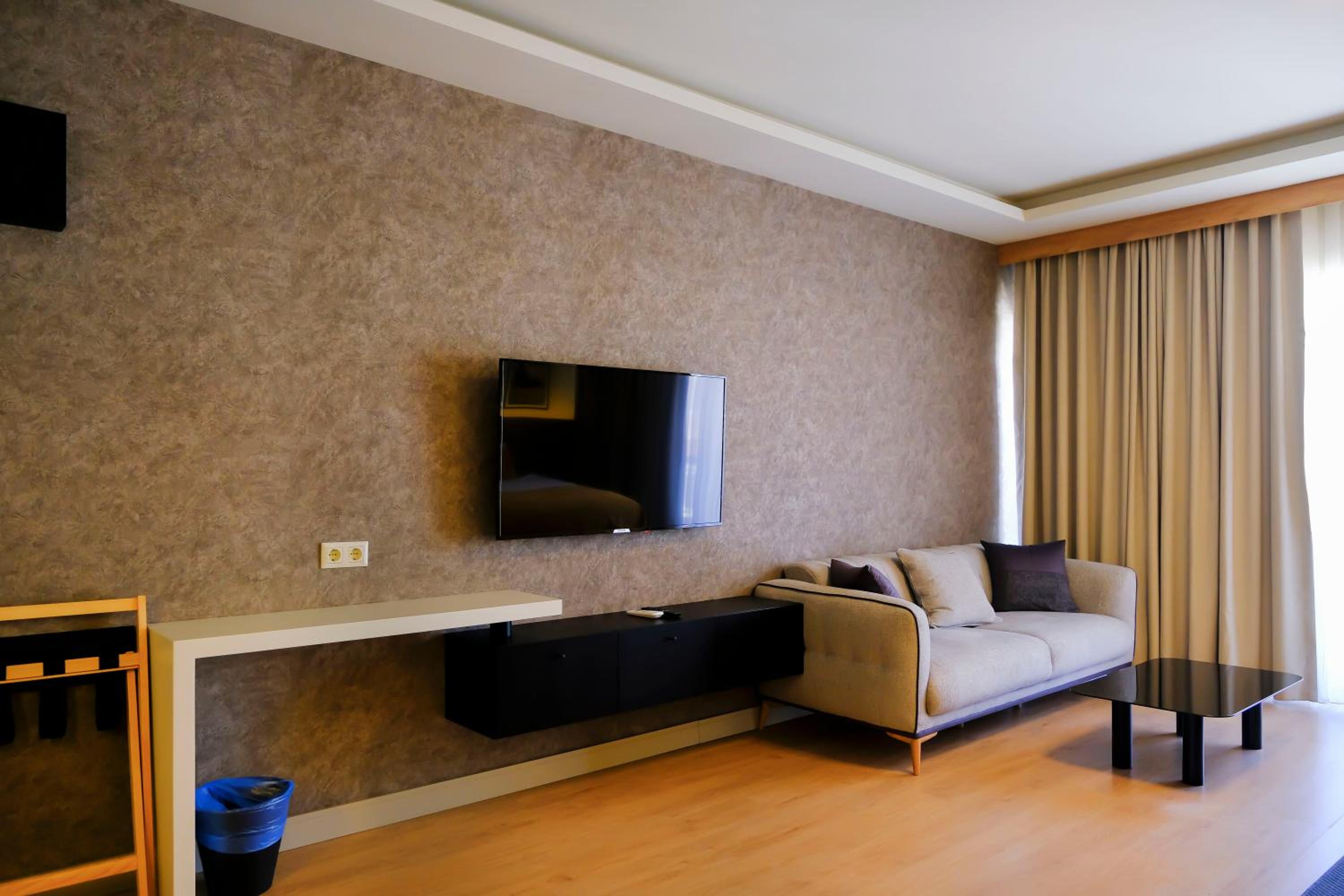 Dugi Hotel - Image 23