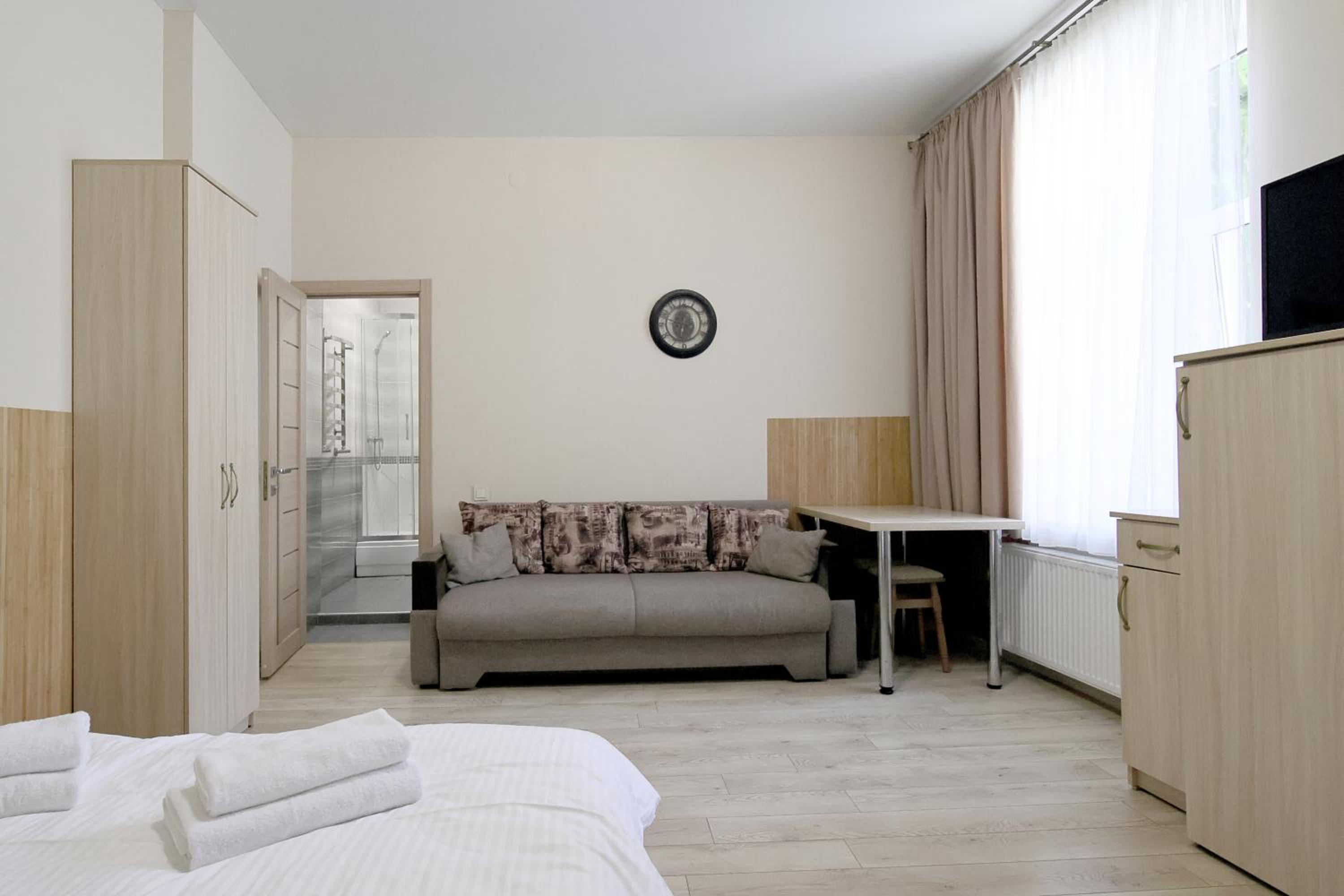 Deluxe Apartments D 25 view 4
