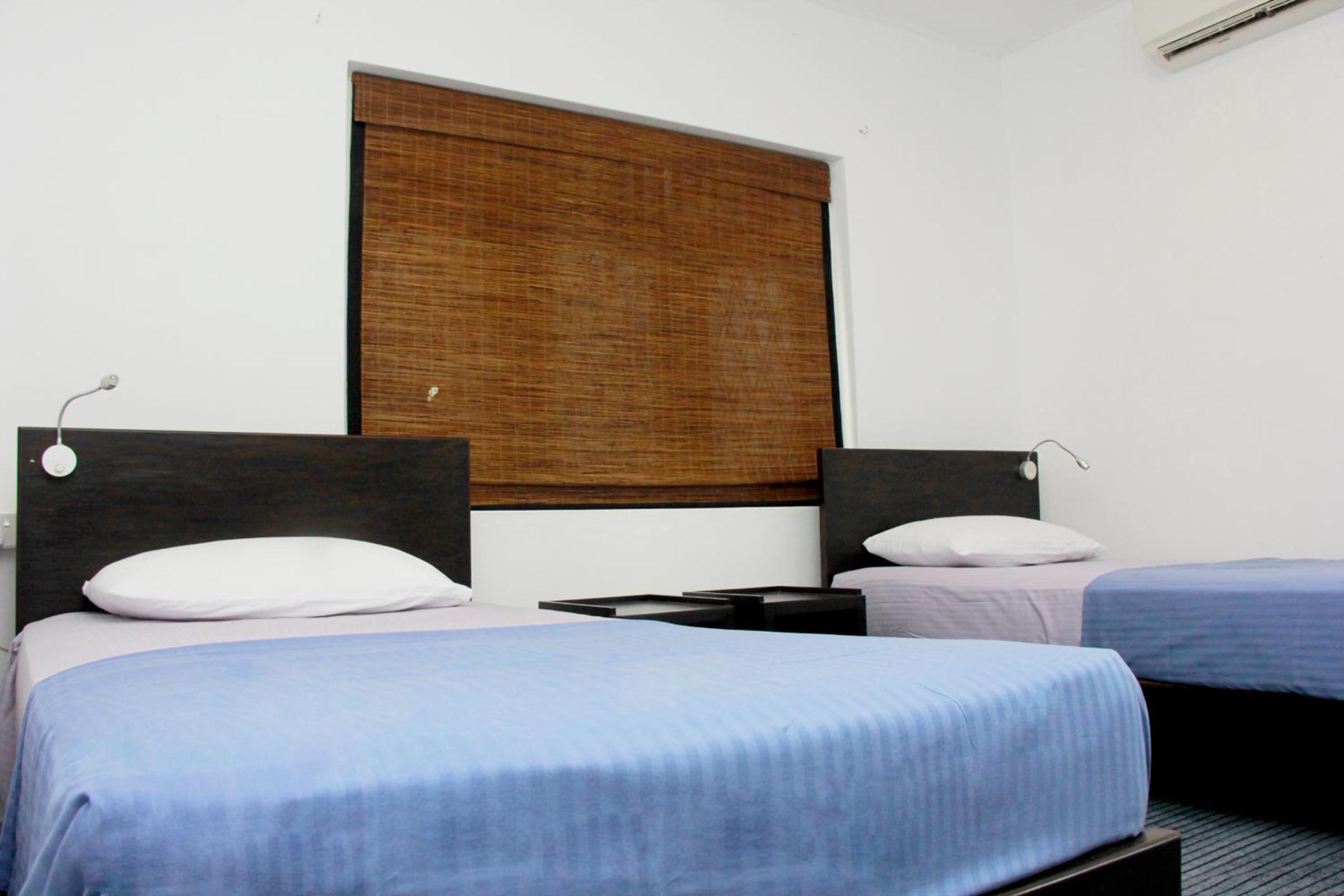 Traveler's Haven Hostel at Colombo Intl Airport view 4