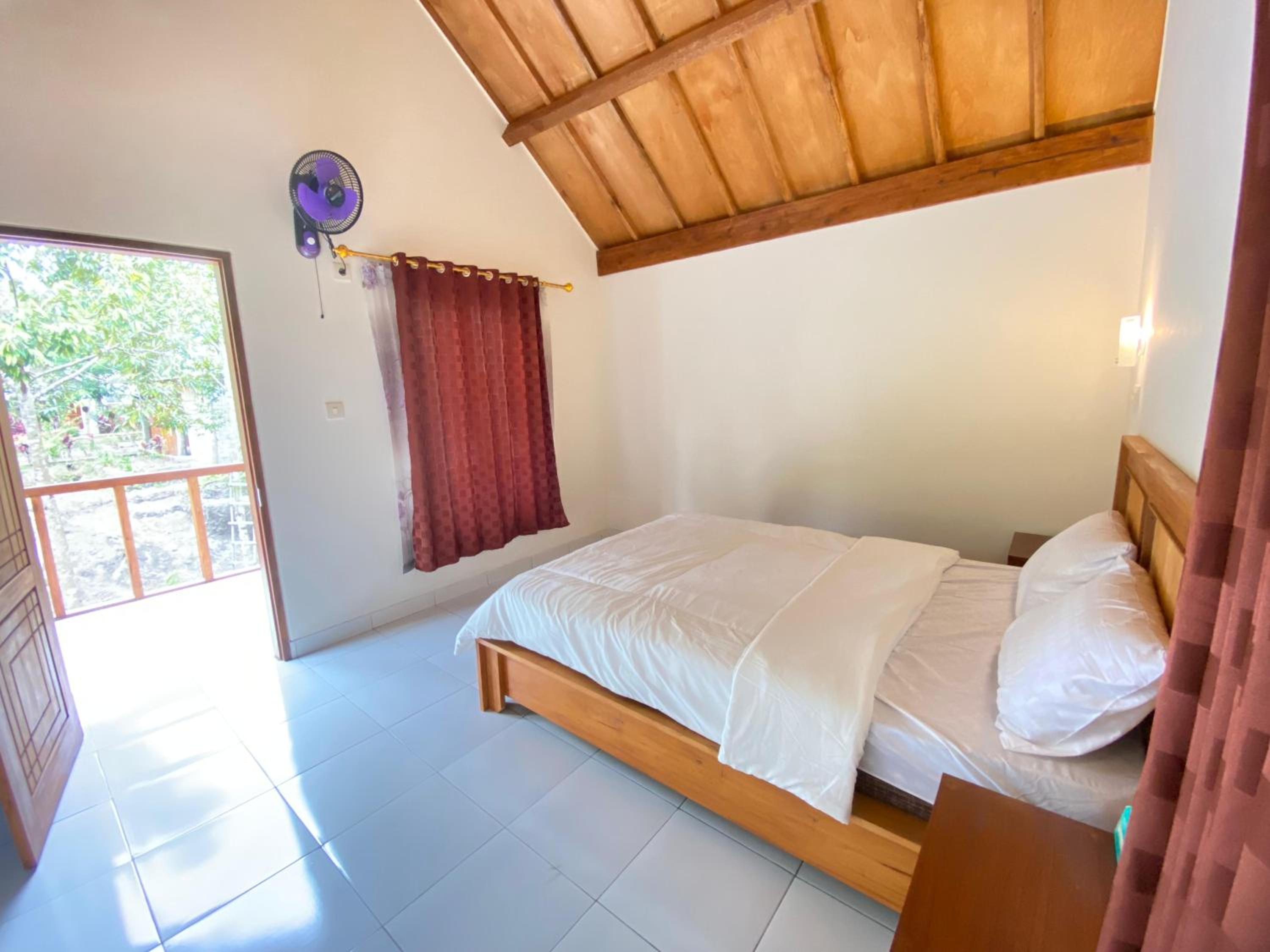 Avocado homestay