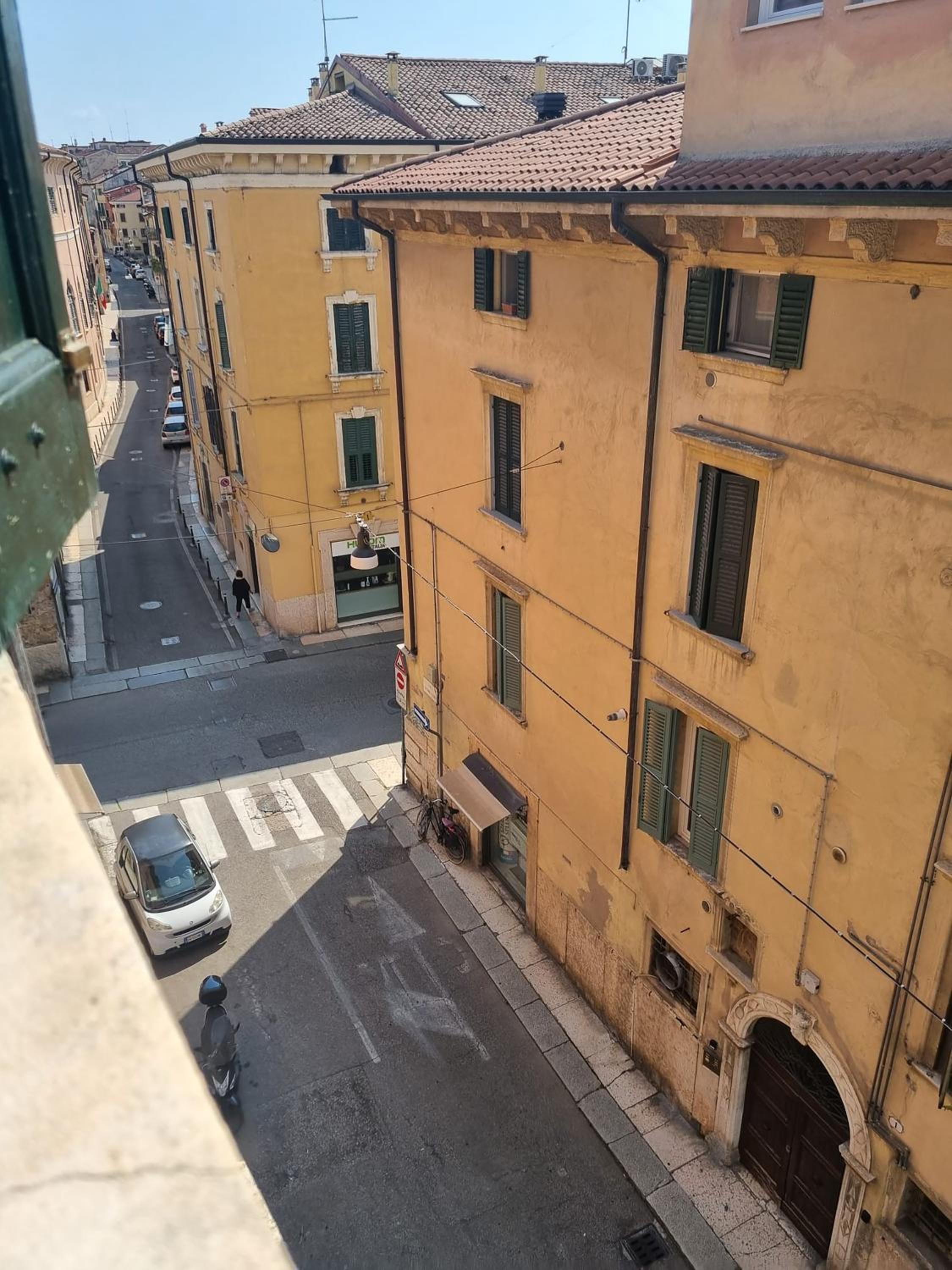 Fata Apartament Verona Centro
