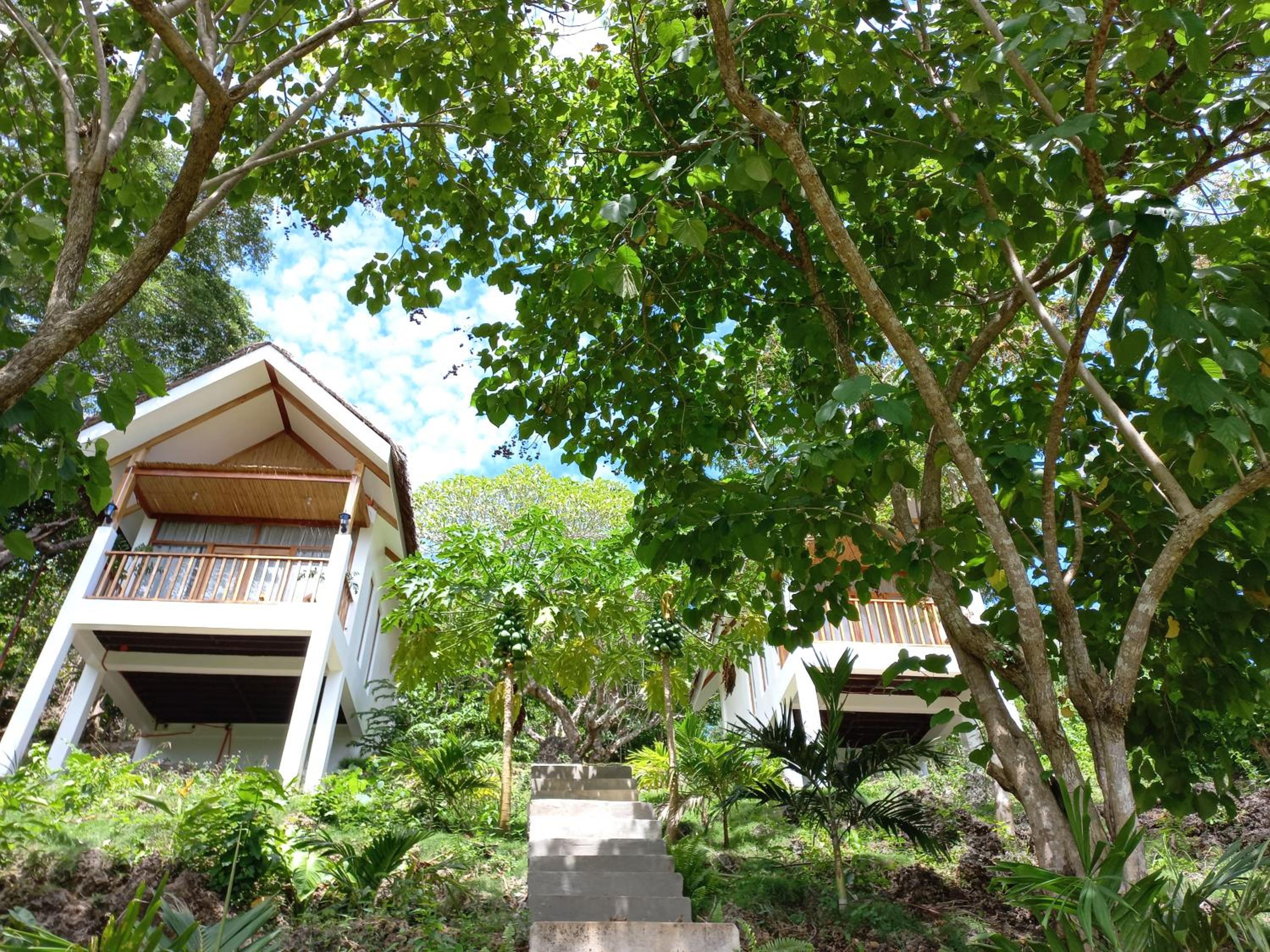 MHARI Bungalows and Rooms