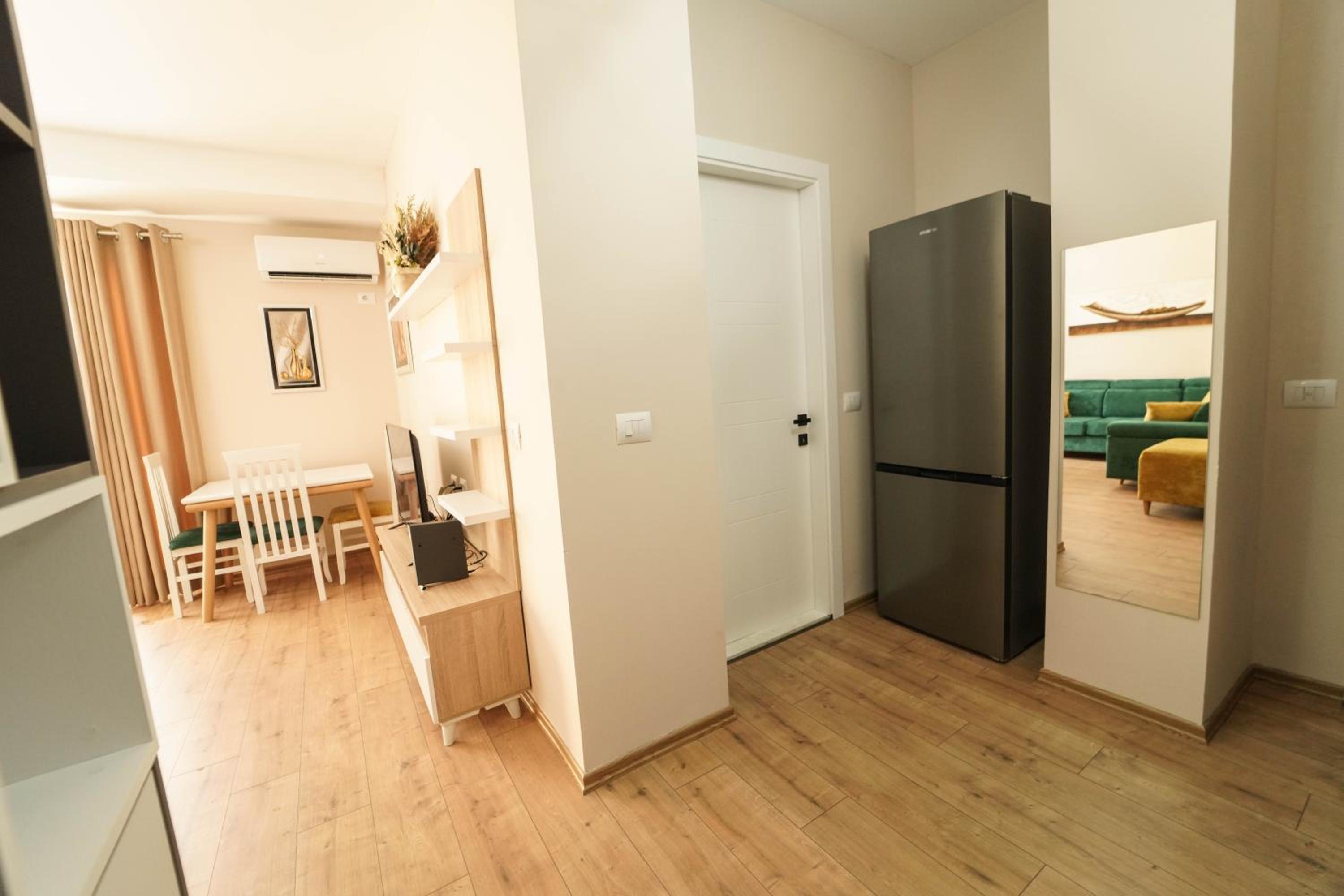 Haris Apartments Tirana
