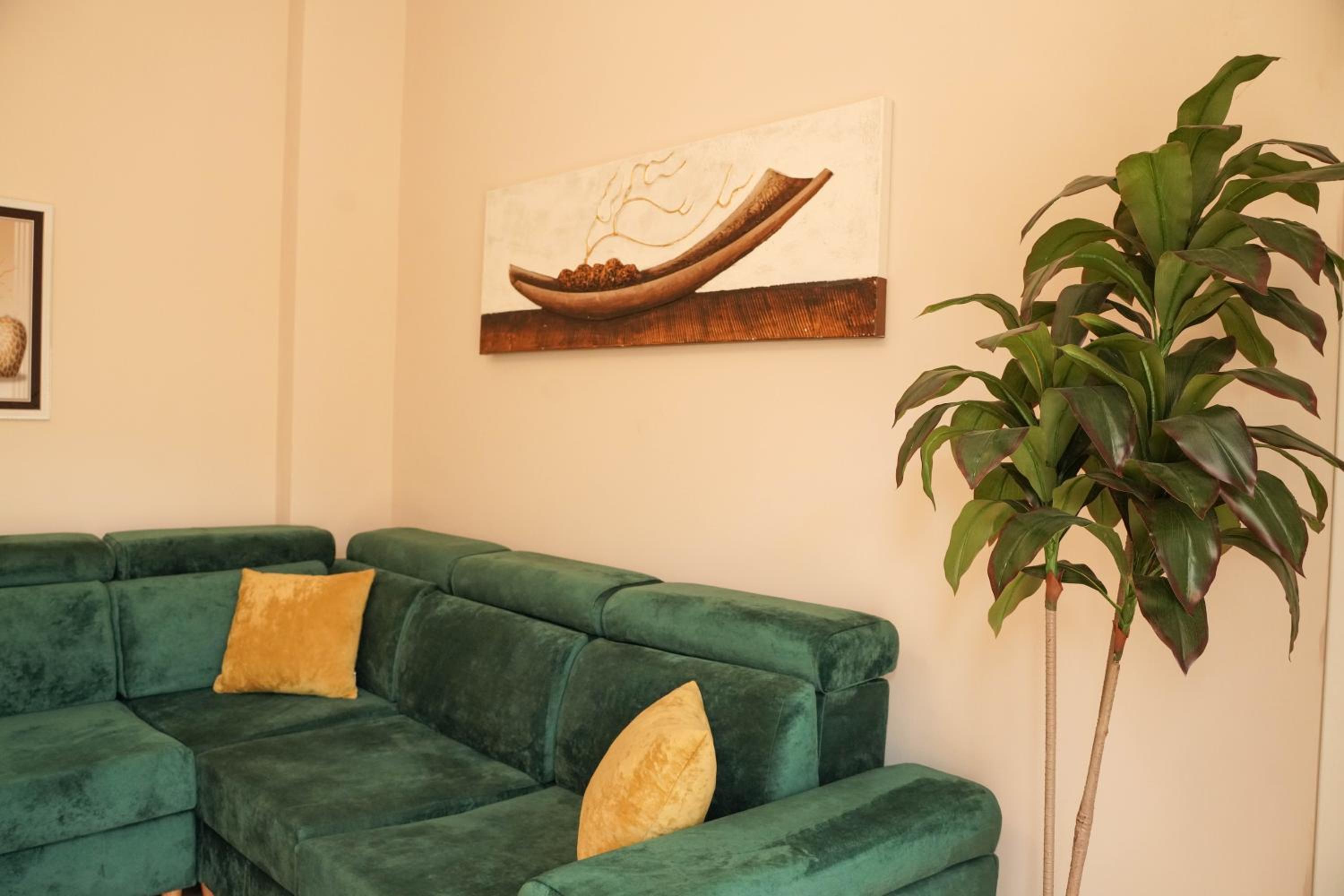 Haris Apartments Tirana