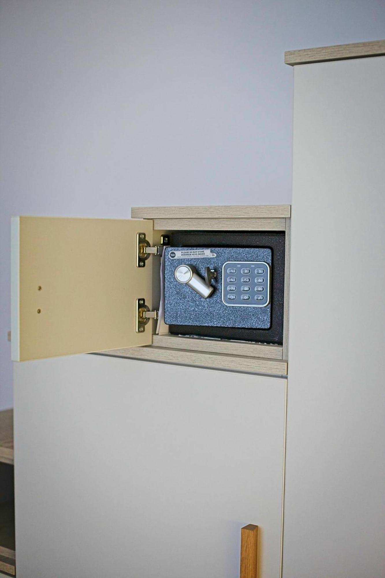 Photo 12