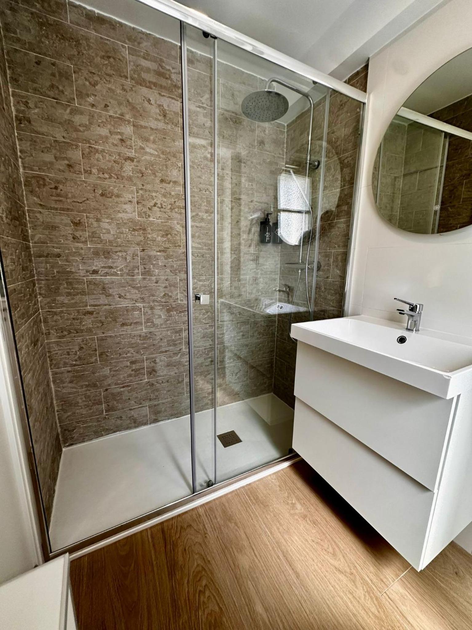 Hostal Atuaire Home en el centro de Burgos