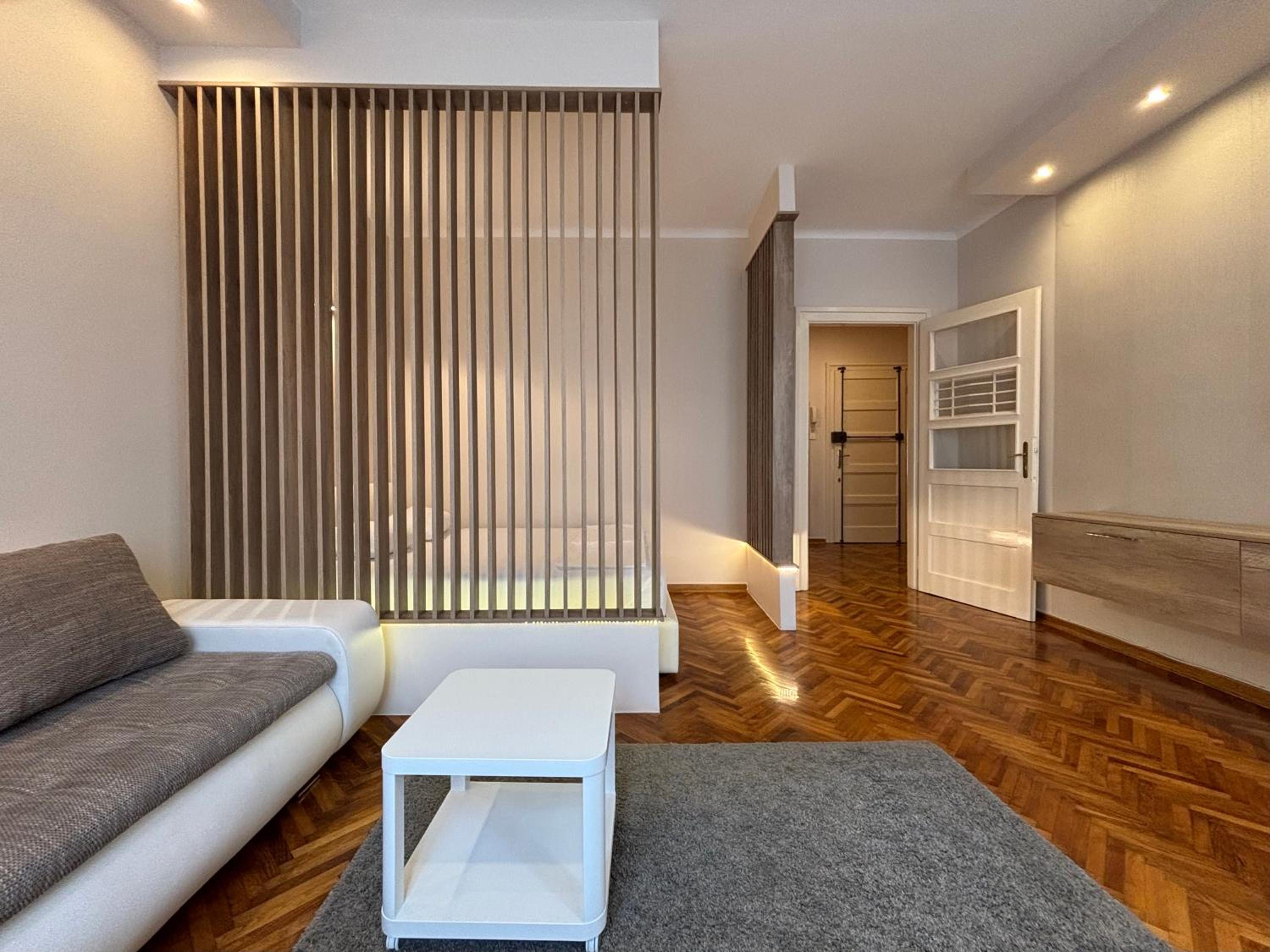 Central Apartment Close to Everything view 5
