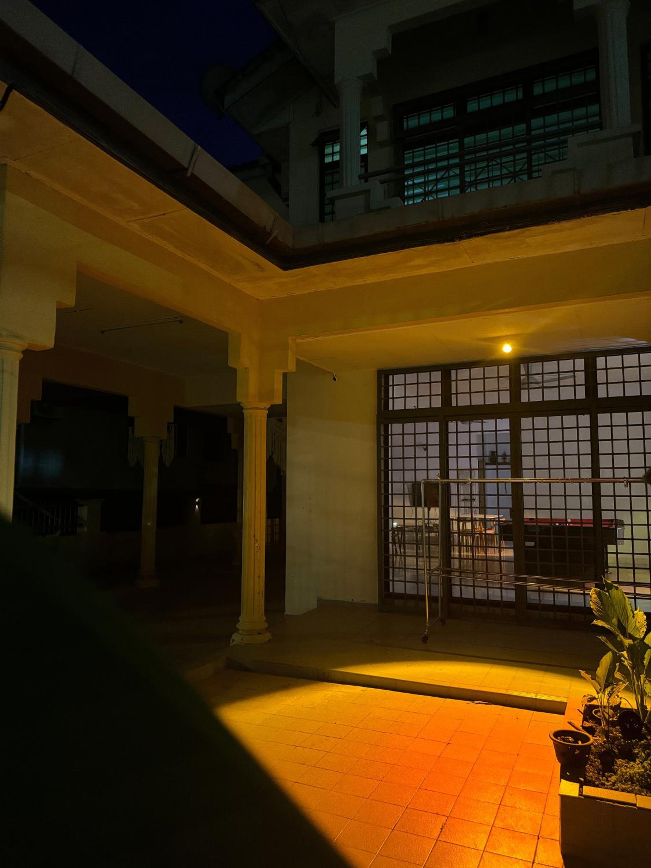 skyline house photo 2
