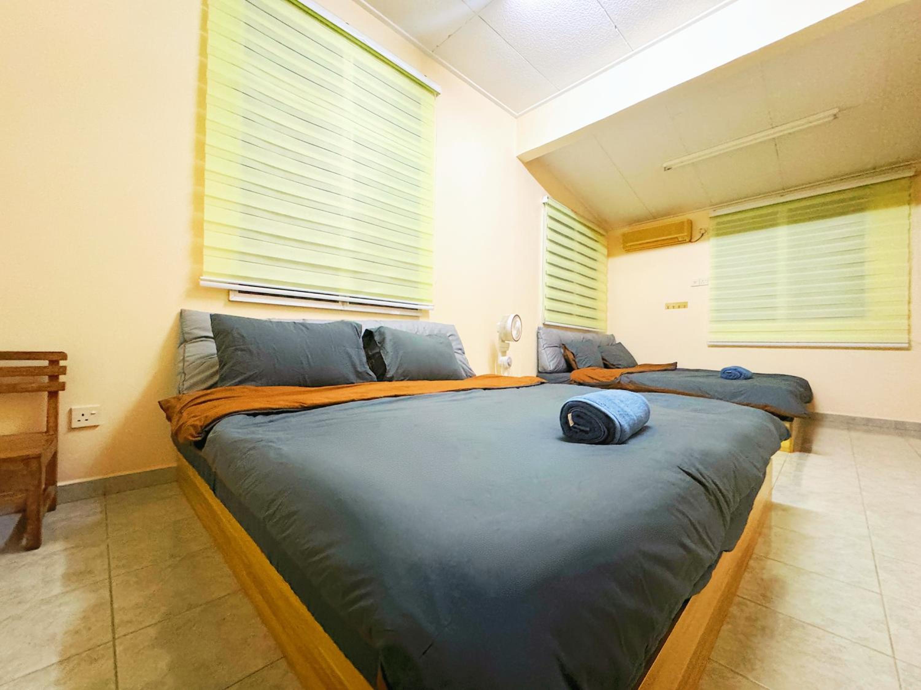 skyline house photo 5