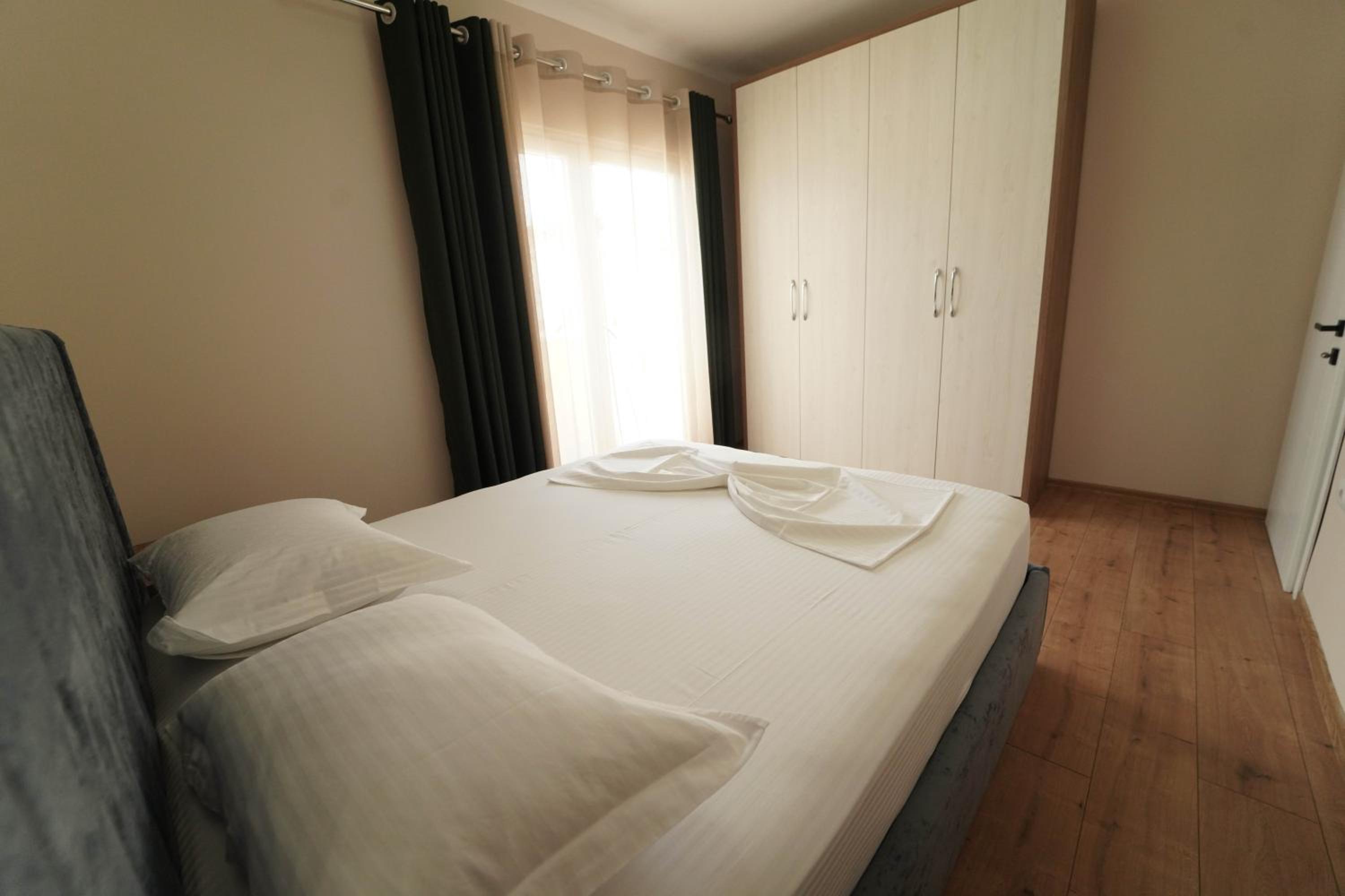 Haris Apartments Tirana