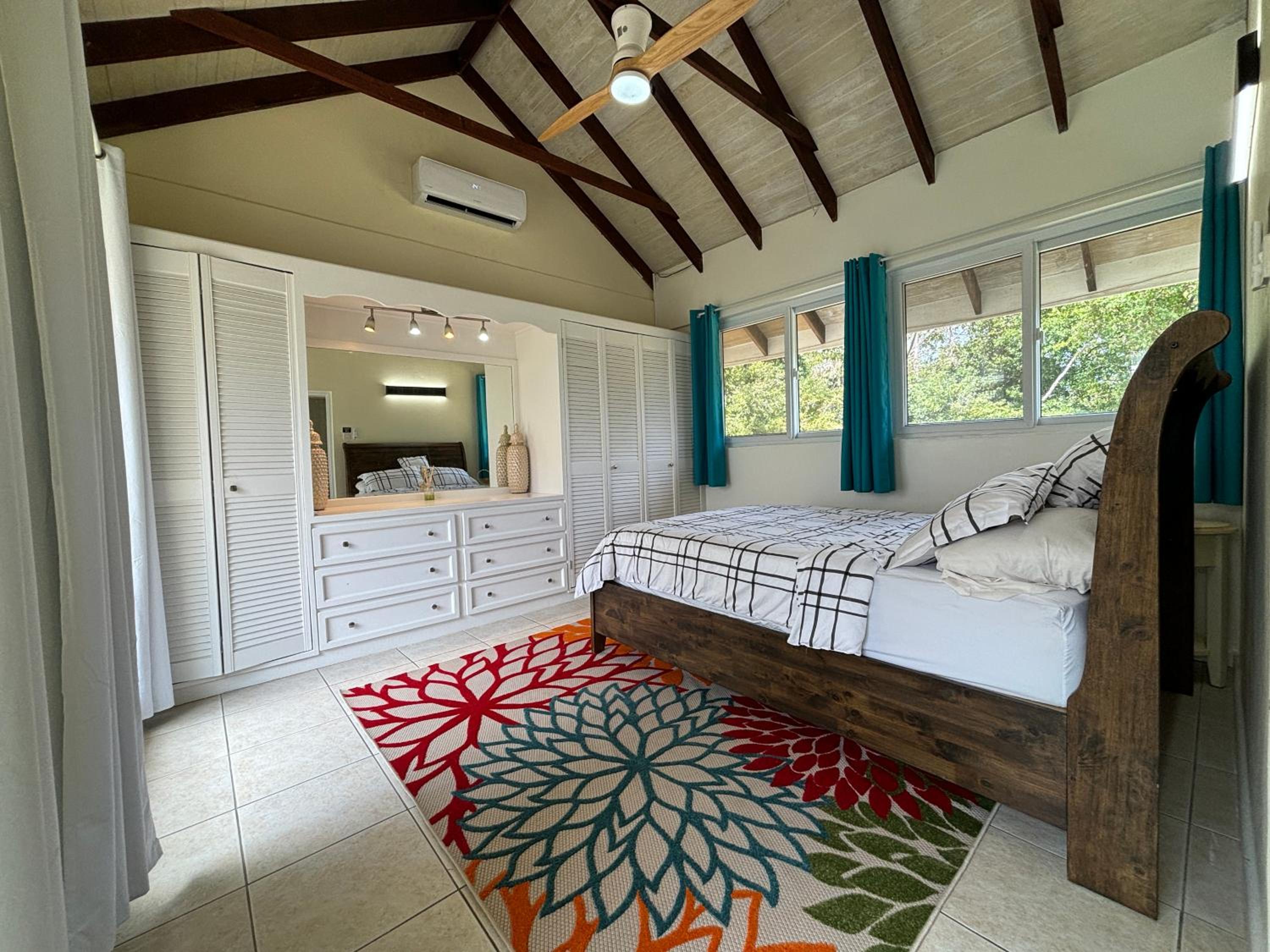 Beachwalk Becune