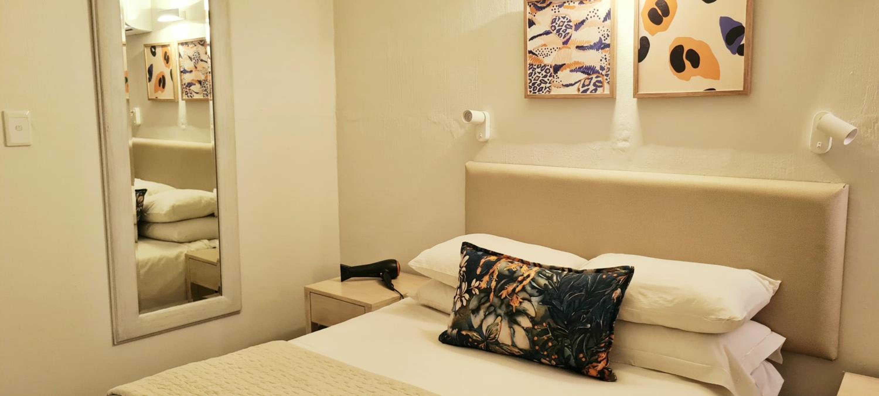 Chaka's Rock Beach Chalet 54 view 4