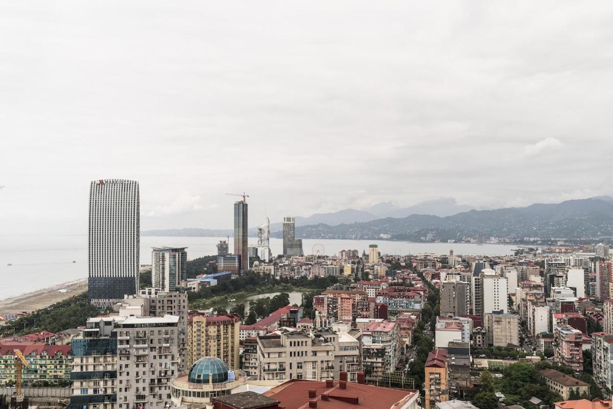 Sunny Studio near the Sea in Batumi- By Wehost view 5