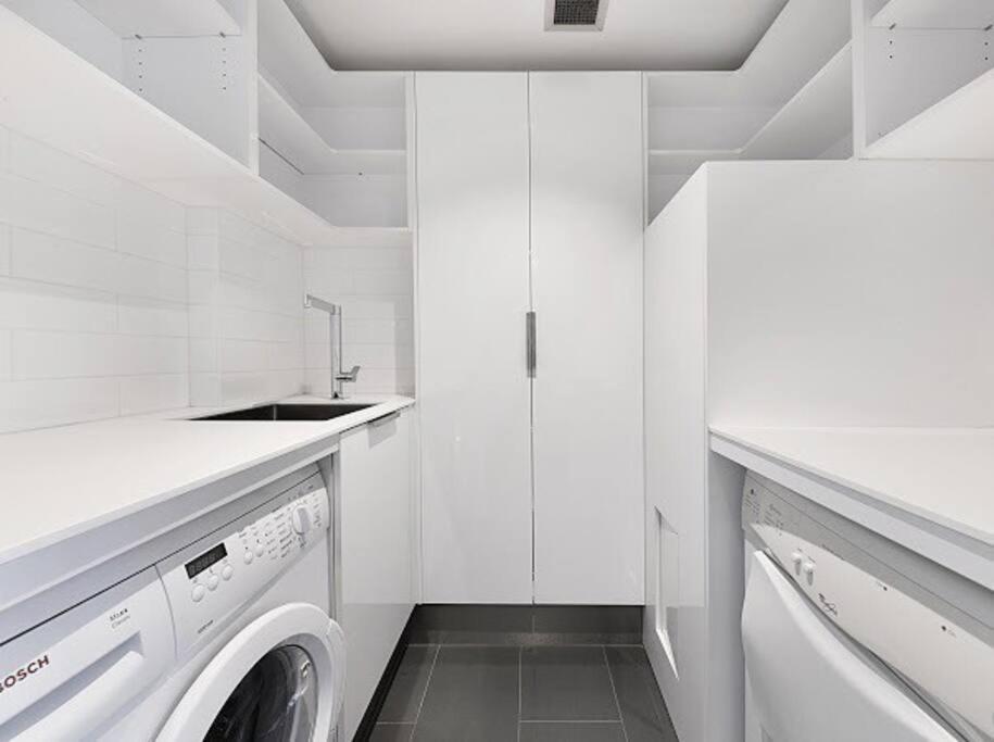 CBD Comfy 2Bedder Walking Distance to CrownComplex