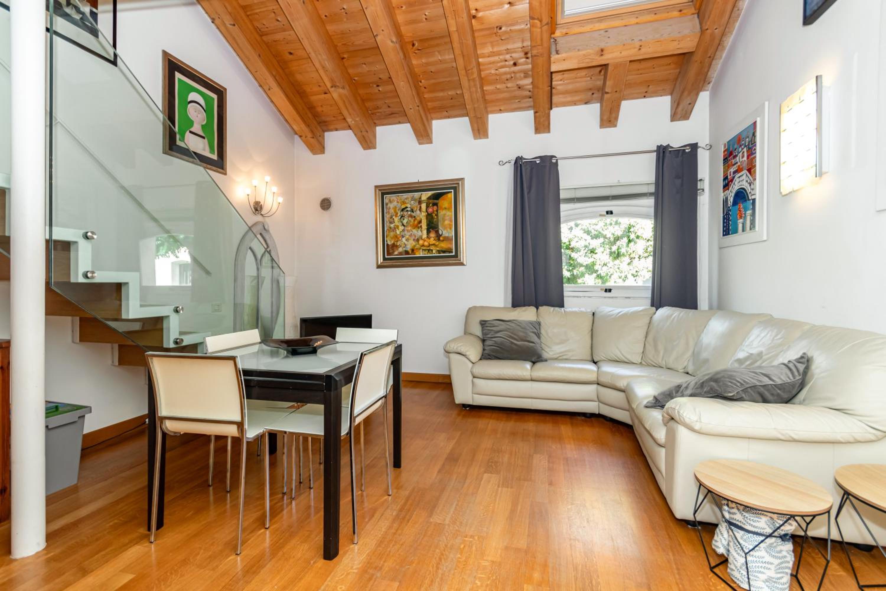 Charming Apartment in Venice!