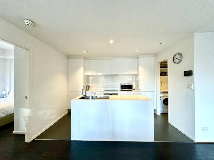 CBD Comfy 2Bedder Walking Distance to CrownComplex