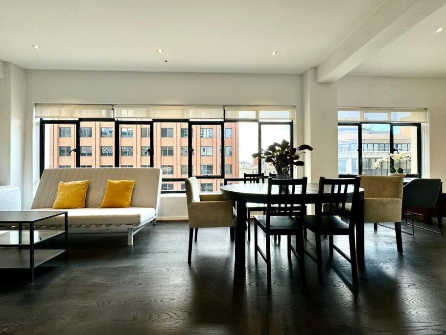 CBD Comfy 2Bedder Walking Distance to CrownComplex
